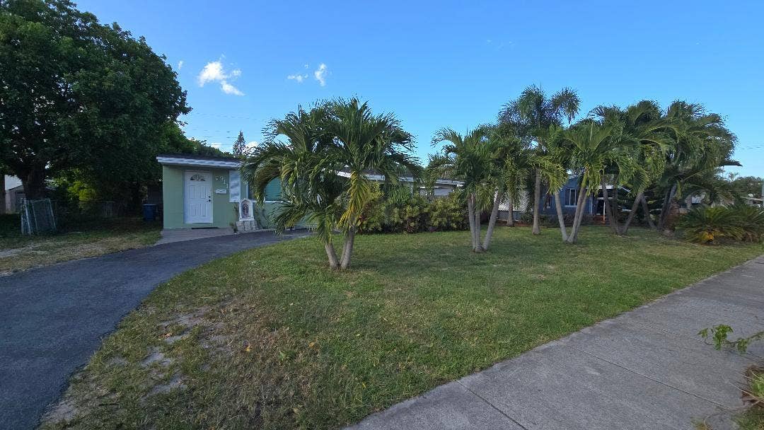911 NE 58TH Street, Oakland Park, FL 33334 J2