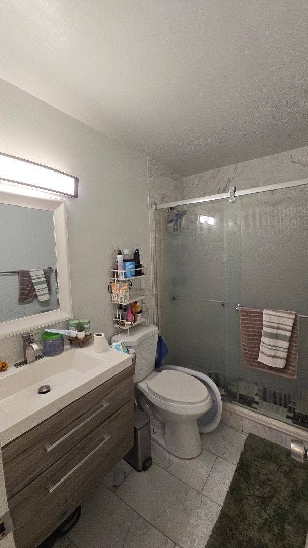 911 NE 58TH Street, Oakland Park, FL 33334 J14