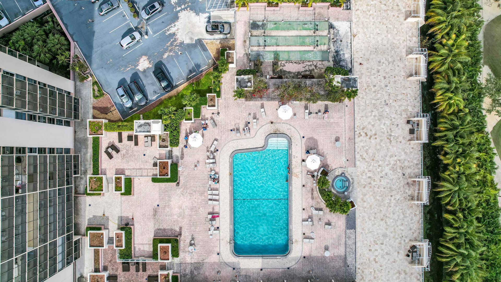 20335 W Country Club Drive, #2107, Aventura, FL 33180 20335 W Country Club Drive 2107 - 9