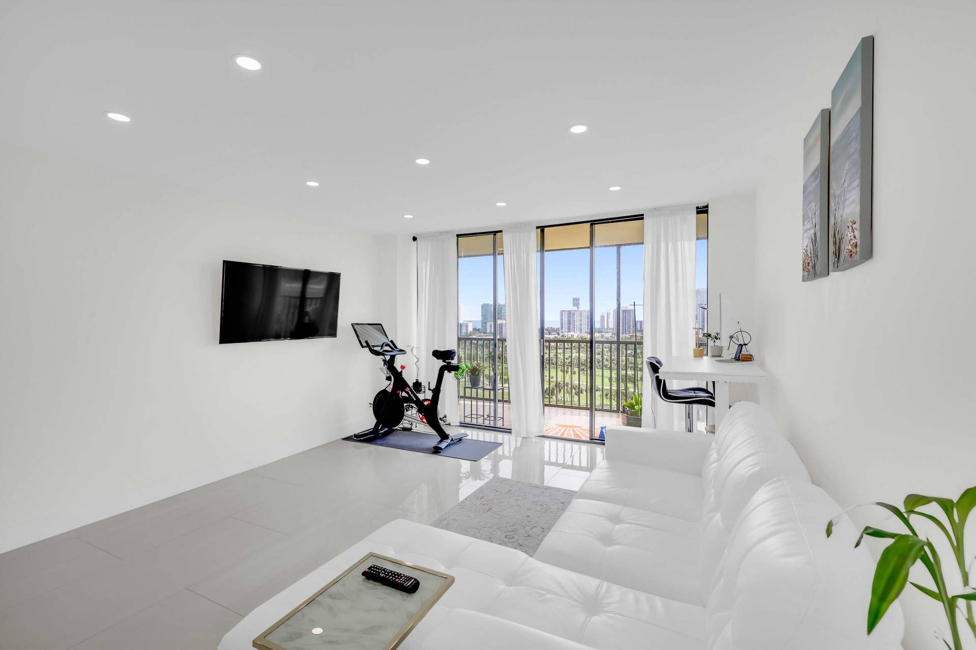 20335 W Country Club Drive, #2107, Aventura, FL 33180 20335 W Country Club Drive 2107 - 18