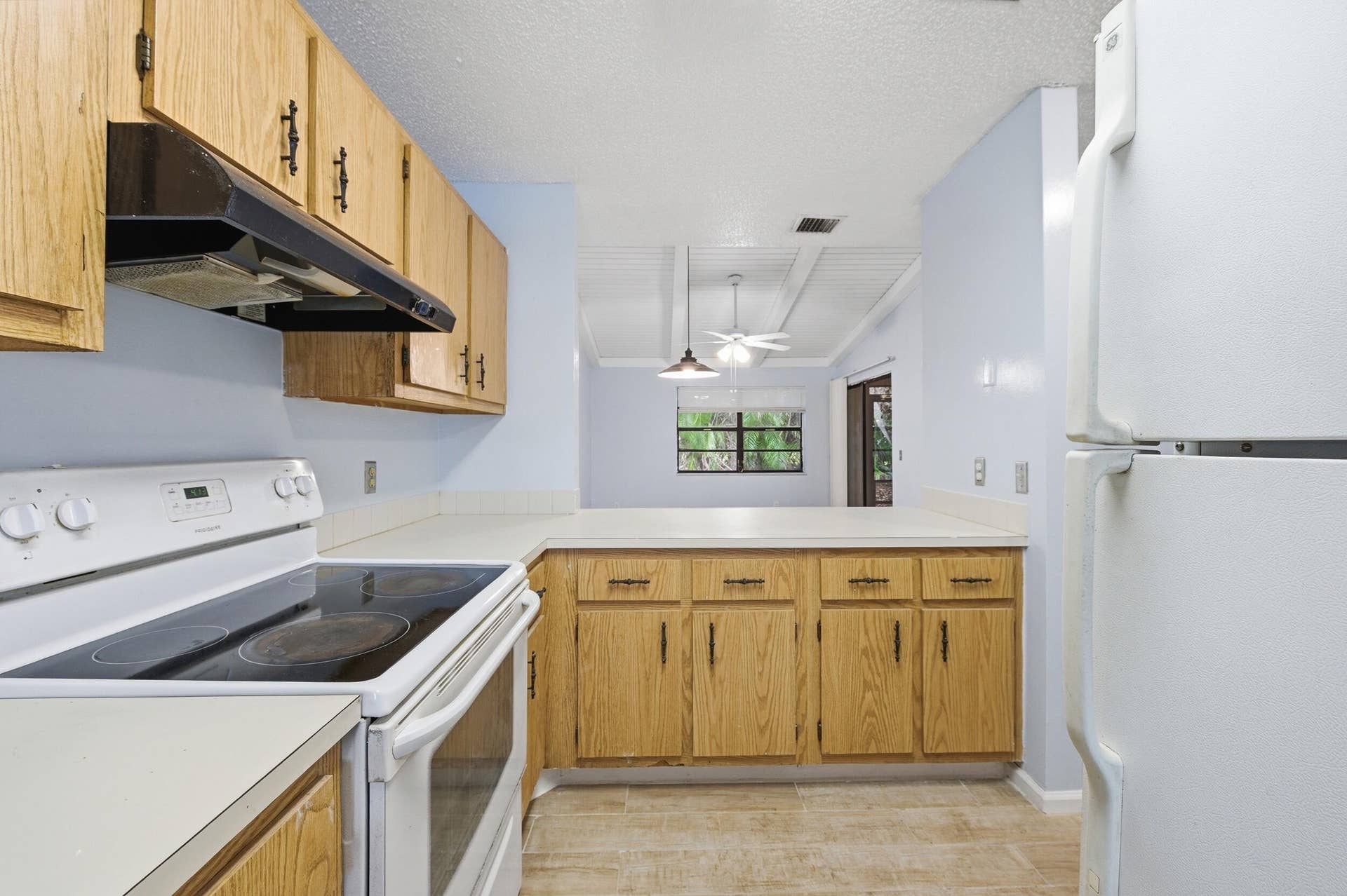 506 GLENWOOD Drive, West Palm Beach, West Palm Beach, FL 33415 Kitchen view 2