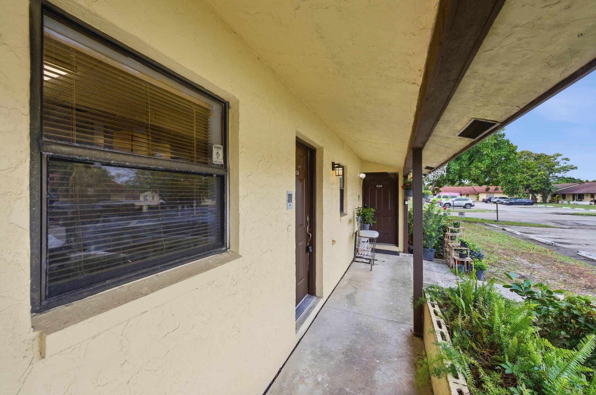506 GLENWOOD Drive, West Palm Beach, West Palm Beach, FL 33415 Front of Unit View 3
