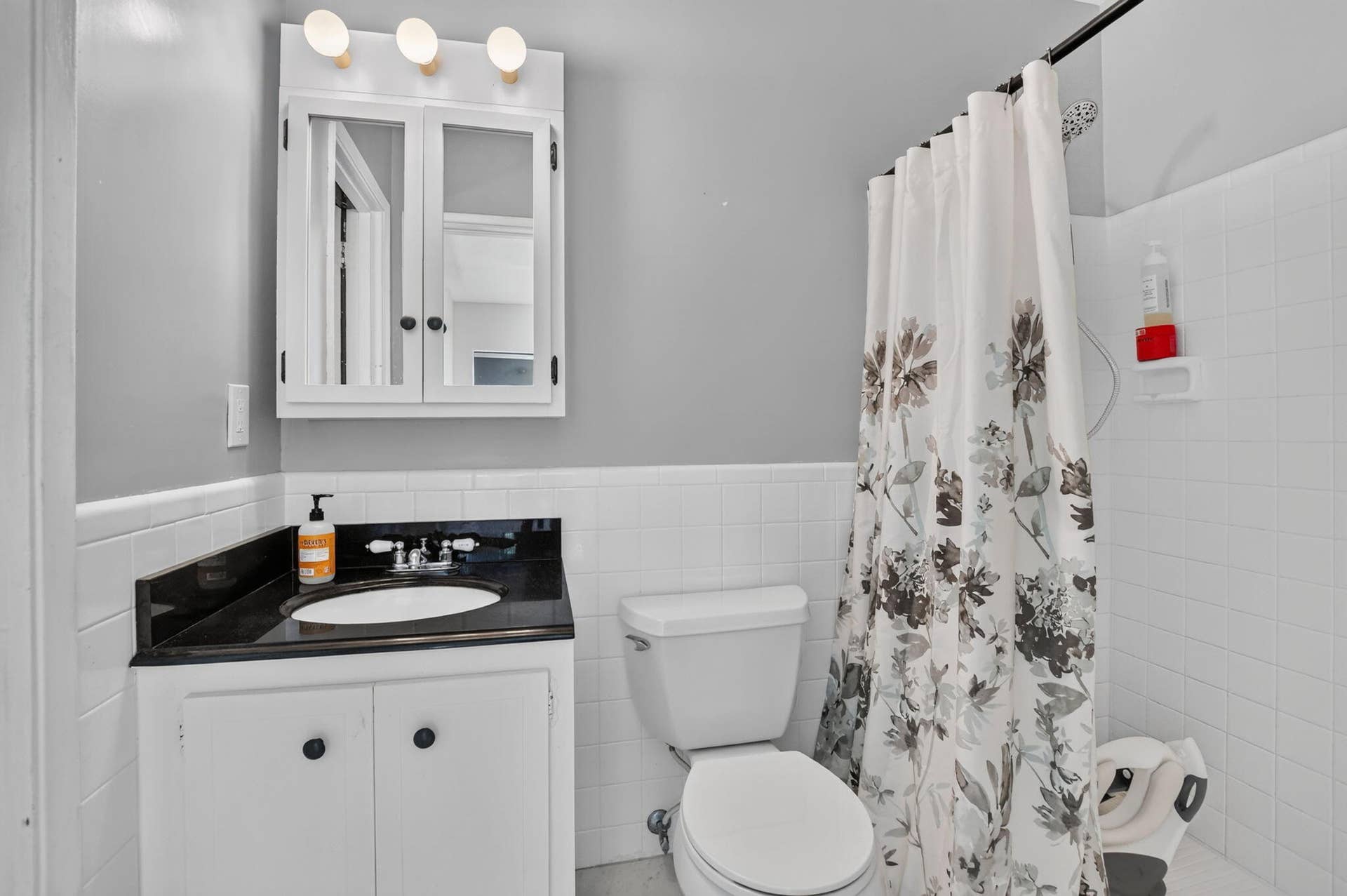 308 SE 2nd Street, Deerfield Beach, FL 33441 Primary Bath