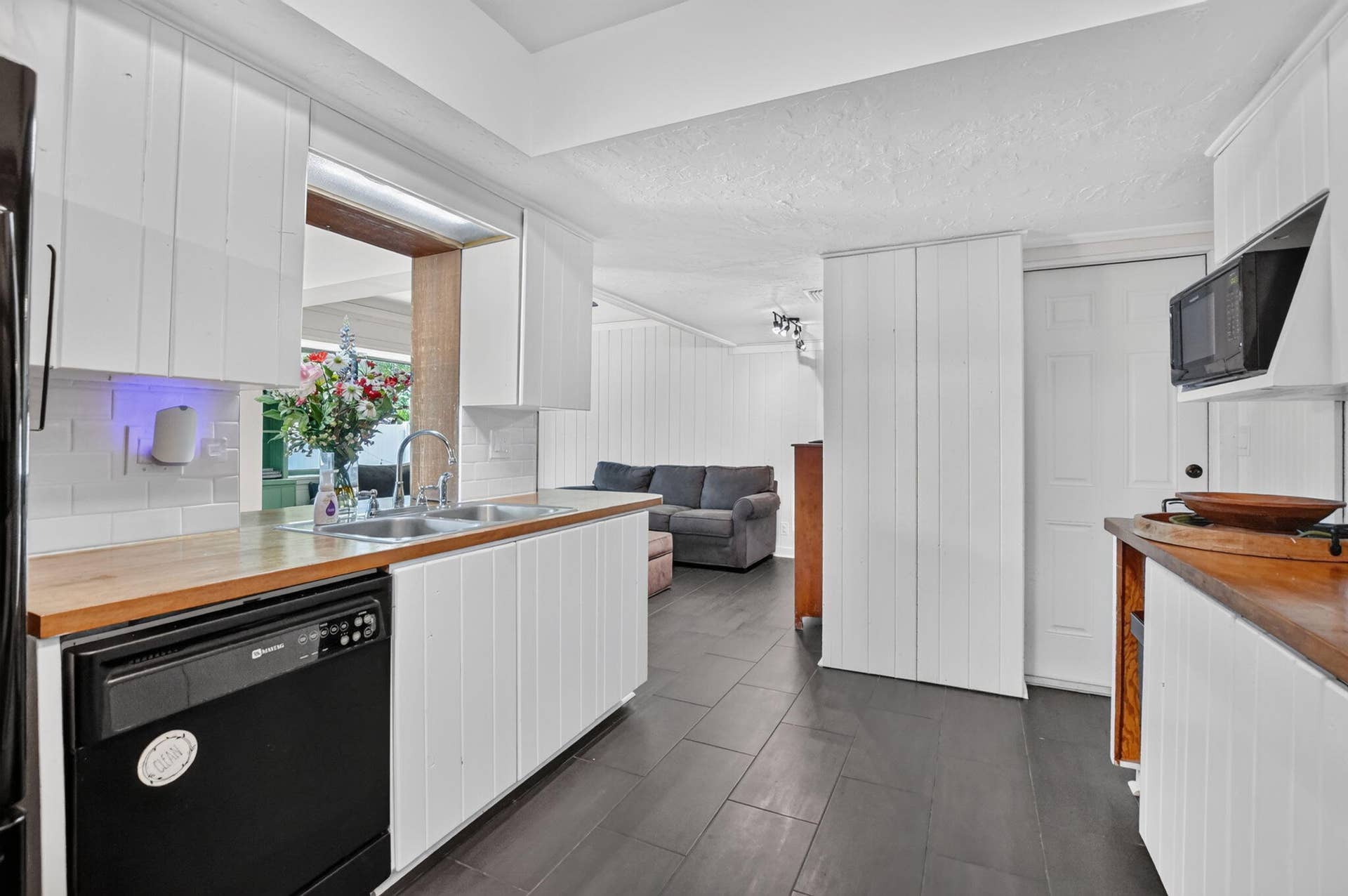 308 SE 2nd Street, Deerfield Beach, FL 33441 Kitchen #4