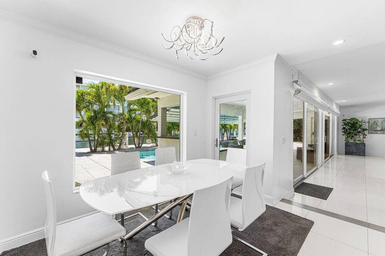 2540 MERCEDES Drive, Fort Lauderdale, Fort Lauderdale, FL 33316 m15