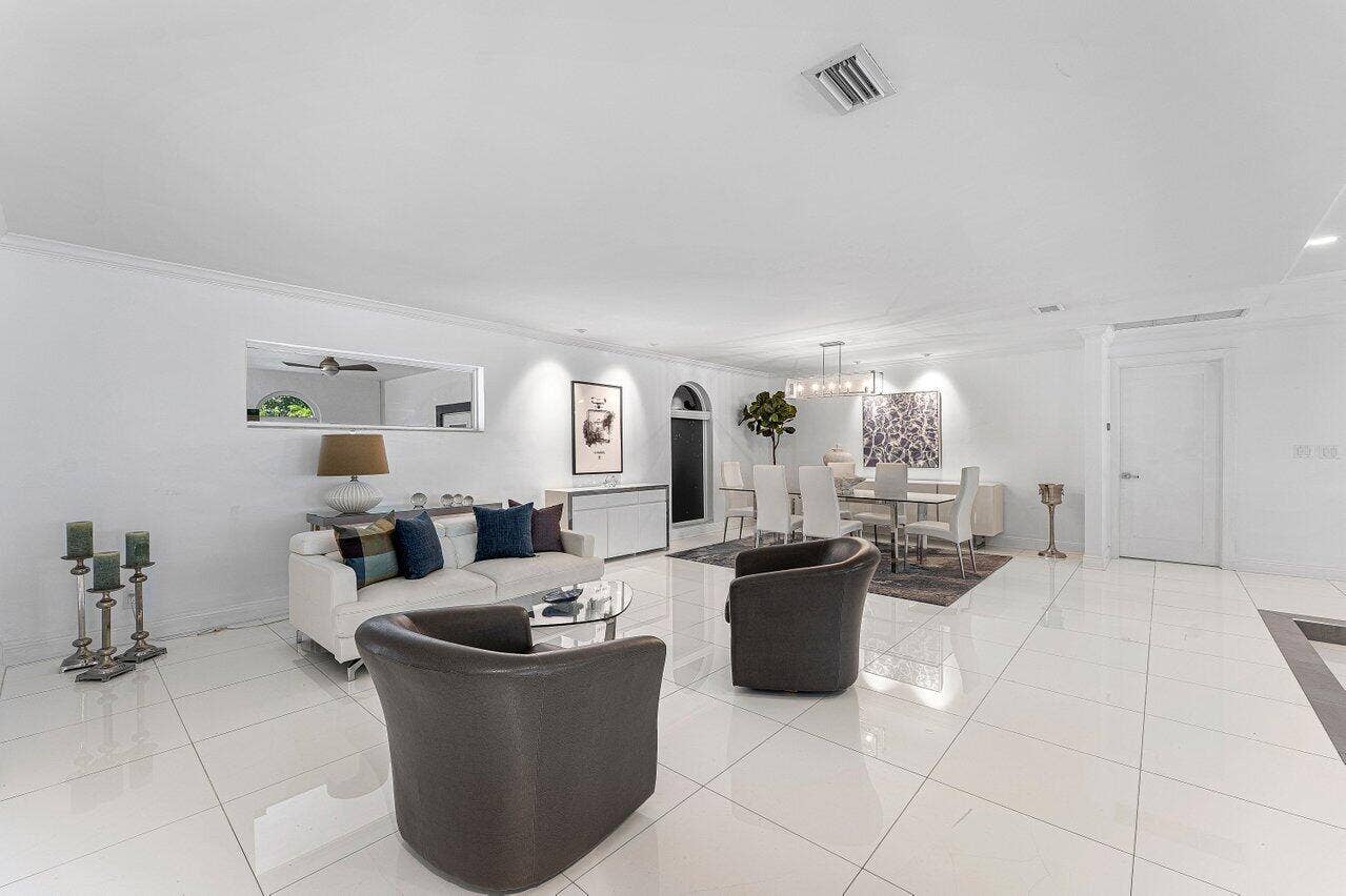 2540 MERCEDES Drive, Fort Lauderdale, Fort Lauderdale, FL 33316 m9