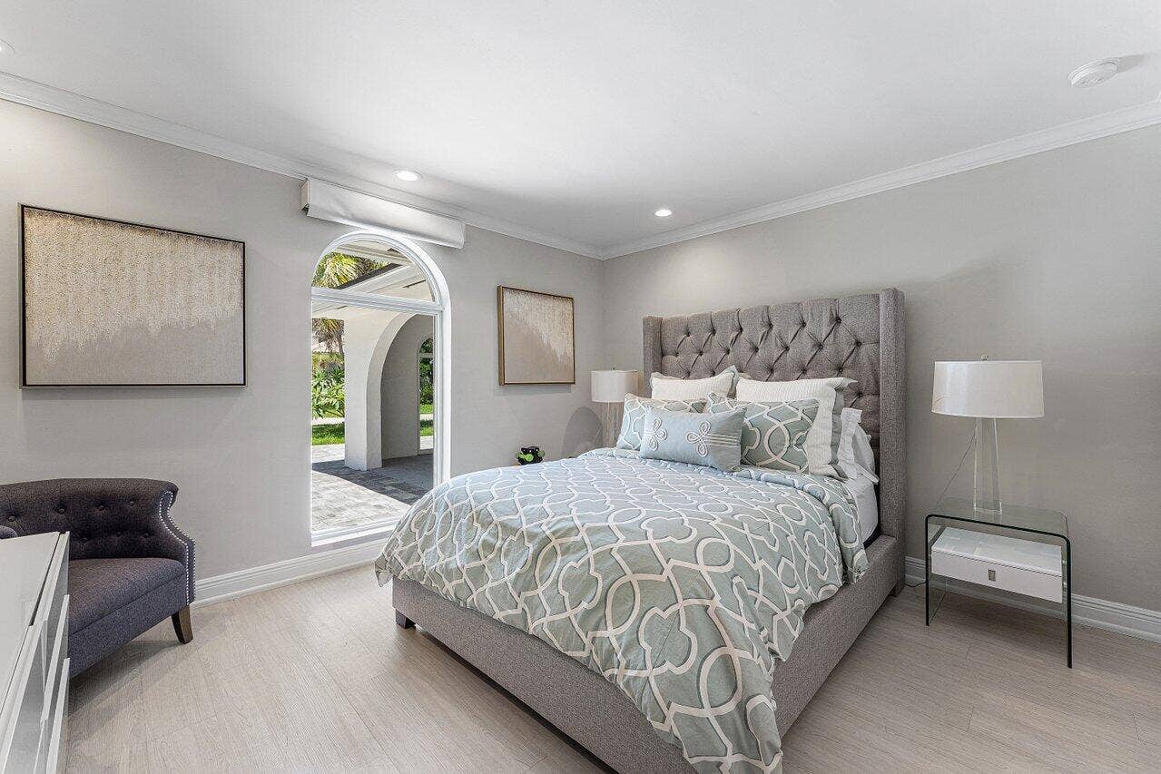 2540 MERCEDES Drive, Fort Lauderdale, Fort Lauderdale, FL 33316 m24