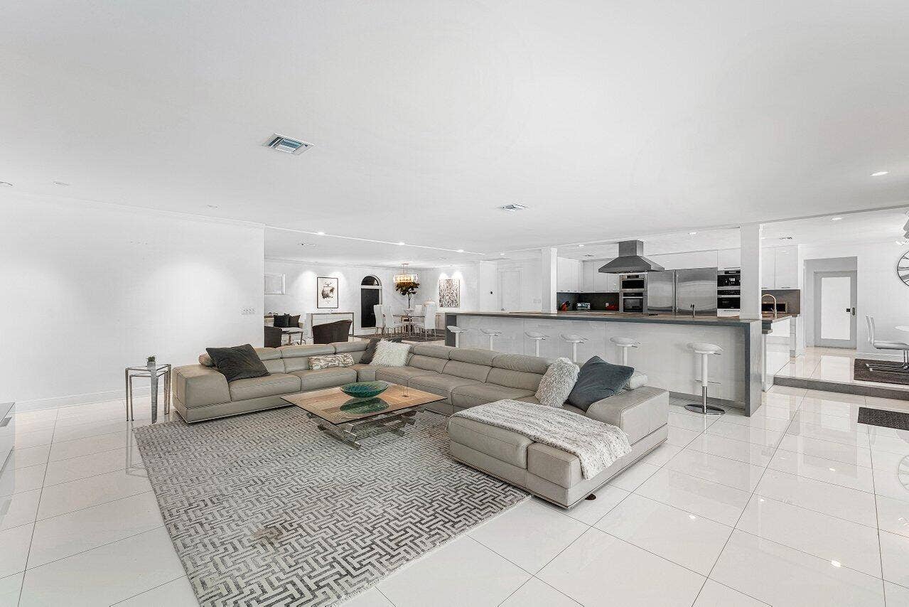 2540 MERCEDES Drive, Fort Lauderdale, Fort Lauderdale, FL 33316 m18