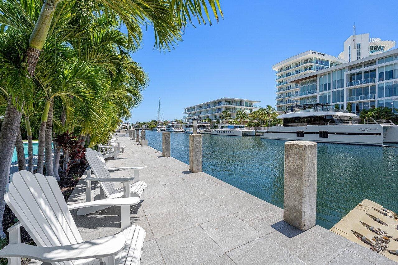2540 MERCEDES Drive, Fort Lauderdale, Fort Lauderdale, FL 33316 m47