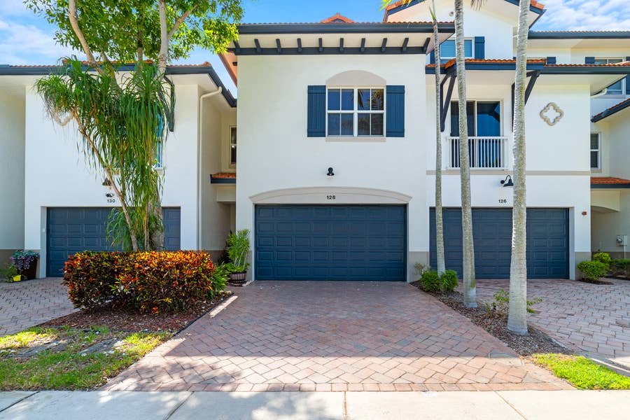 Property photo for 128 W Prive Circle, Delray Beach, FL