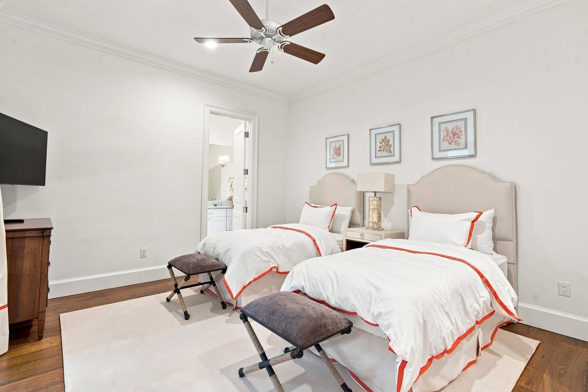 14492 Equestrian Way, Wellington, FL 33414 DSC_05148.jpg-FULL