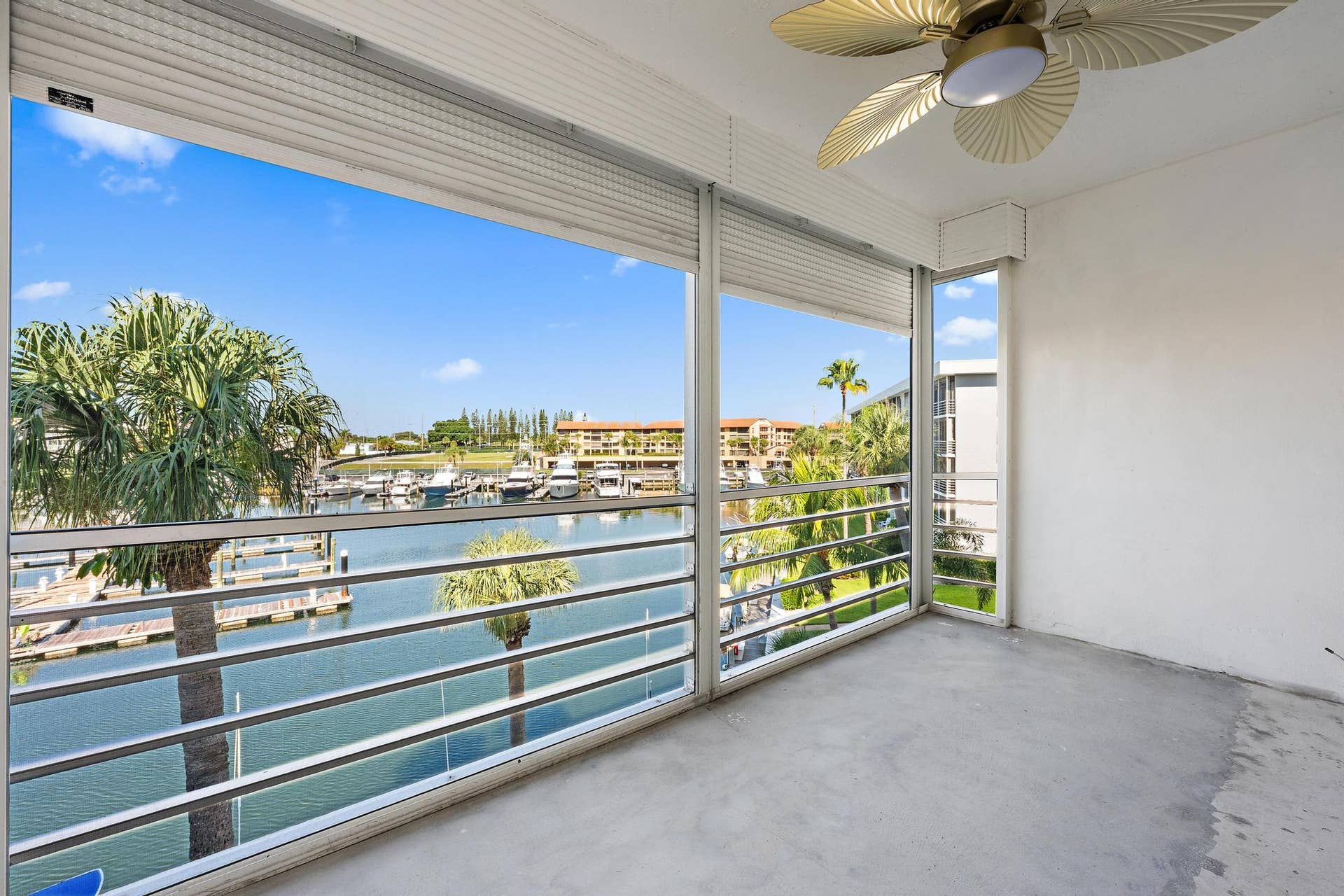 29 Yacht Club Drive, #Unit 405, North Palm Beach, FL 33408 29 Yacht Club Dr 405-11