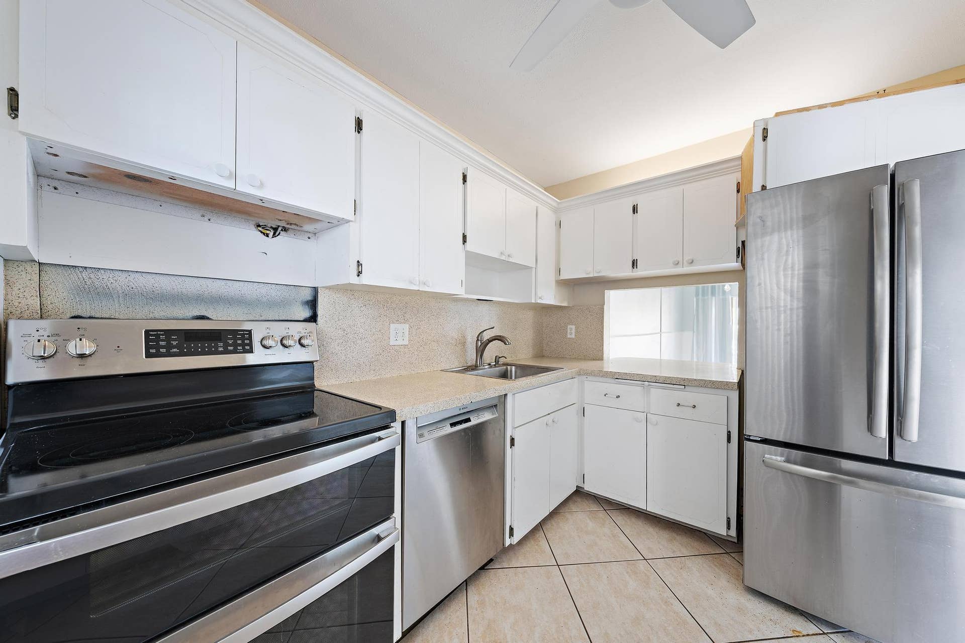 29 Yacht Club Drive, #Unit 405, North Palm Beach, FL 33408 29 Yacht Club Dr 405-3