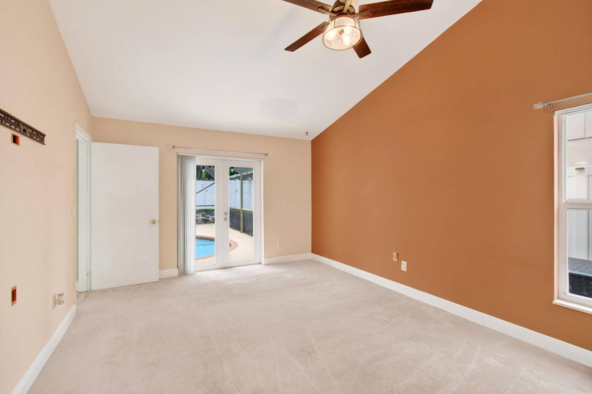 586 NW 45TH Way, Delray Beach, FL 33445 Primary Bedroom