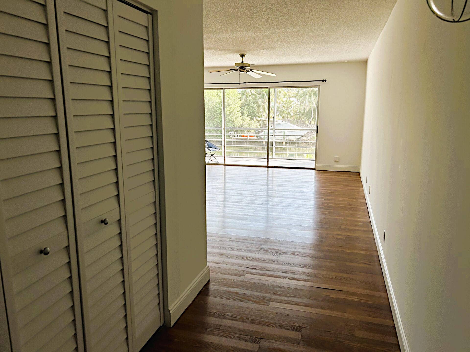 342 Southwind Drive, #203, North Palm Beach, FL 33408 Entrance Foyer