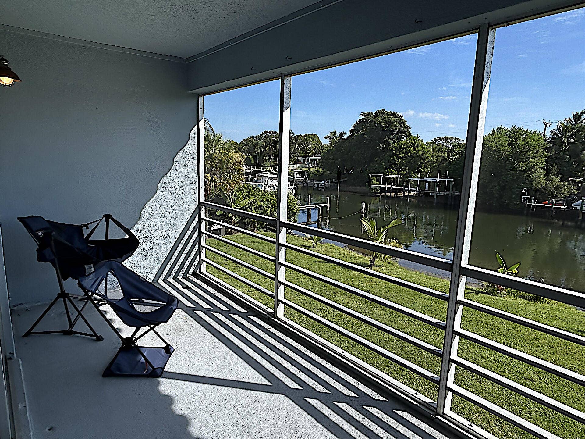 342 Southwind Drive, #203, North Palm Beach, FL 33408 Screened Balcony