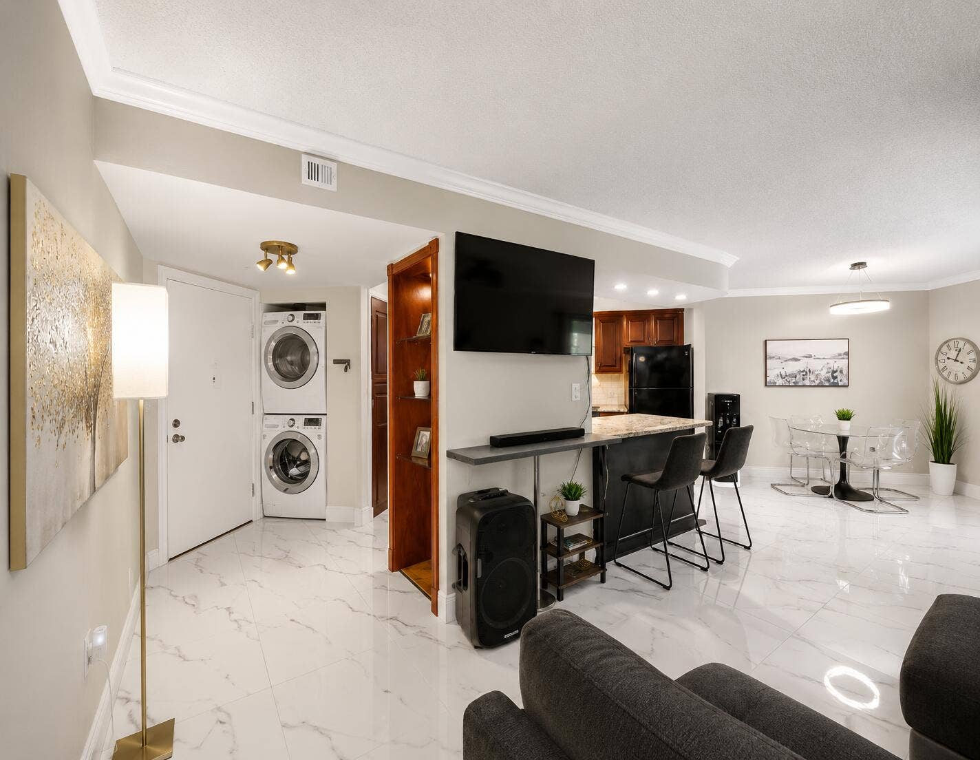 6855 W Broward Boulevard, #201, Plantation, FL 33317 78B70FC9-B227-416A-95EE-FC4132684282