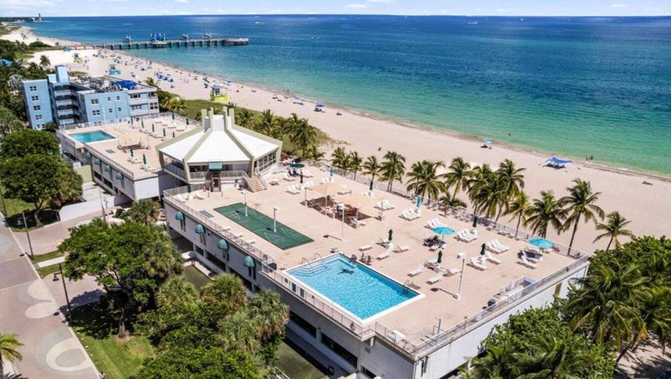 111 Briny Avenue, #27-12, Pompano Beach, FL 33062 Rec Center