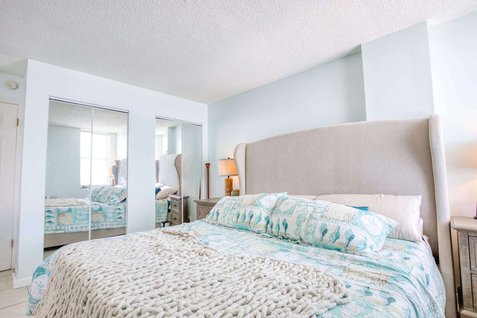 111 Briny Avenue, #27-12, Pompano Beach, FL 33062 I26A0666_hdr