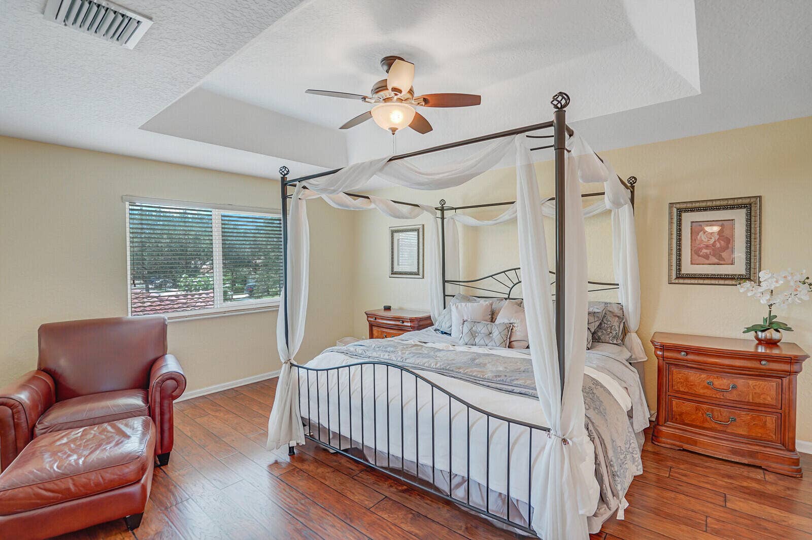 317 E Garden Cove Circle, Davie, FL 33325 B26066749