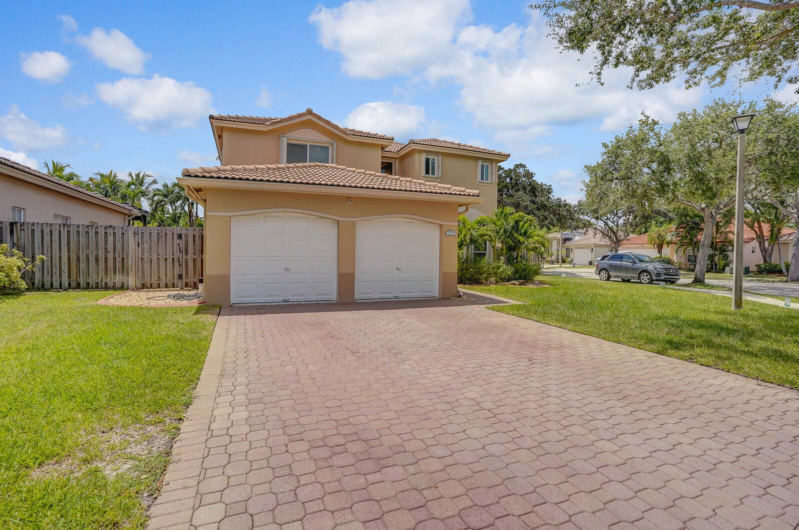 317 E Garden Cove Circle, Davie, FL 33325 317 E Garden Cove Circle,
