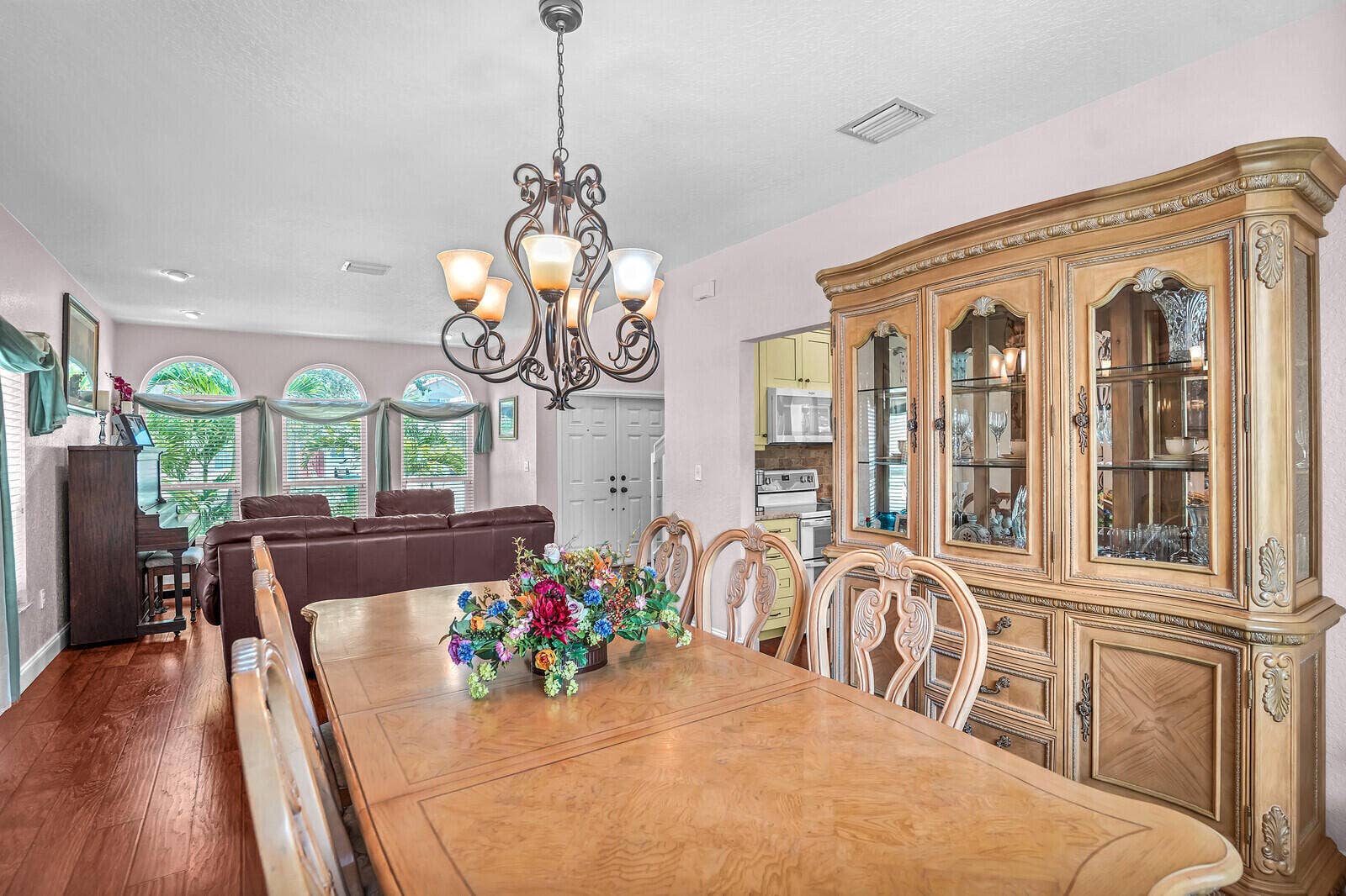 317 E Garden Cove Circle, Davie, FL 33325 B26066749