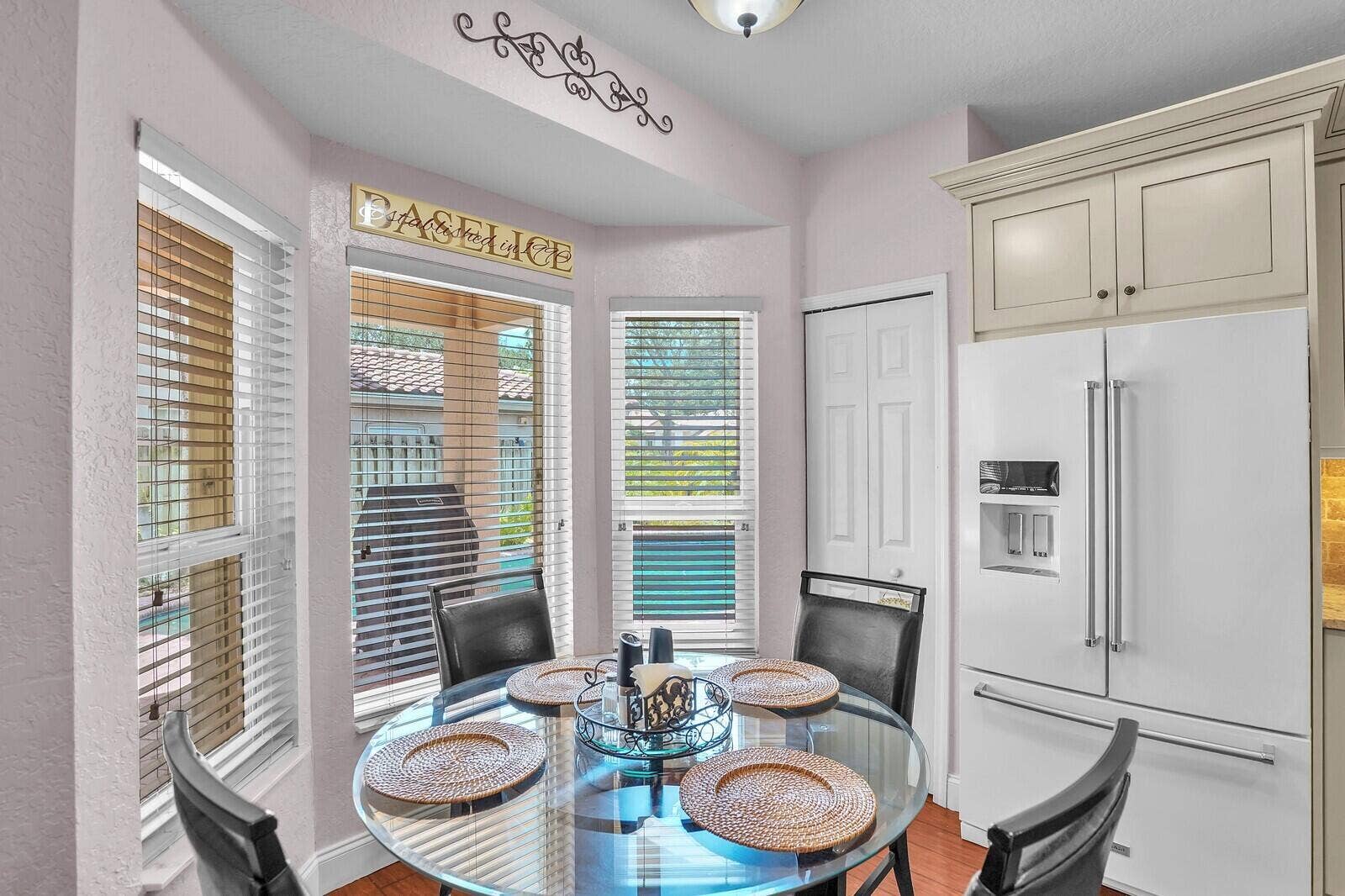 317 E Garden Cove Circle, Davie, FL 33325 B26066749