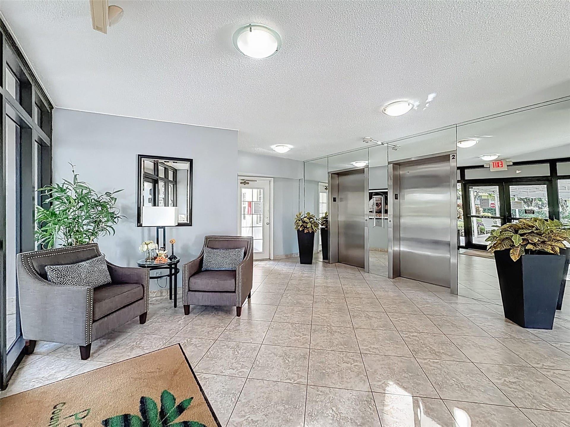 545 Oaks Lane, #410, Pompano Beach, FL 33069 Photo 5