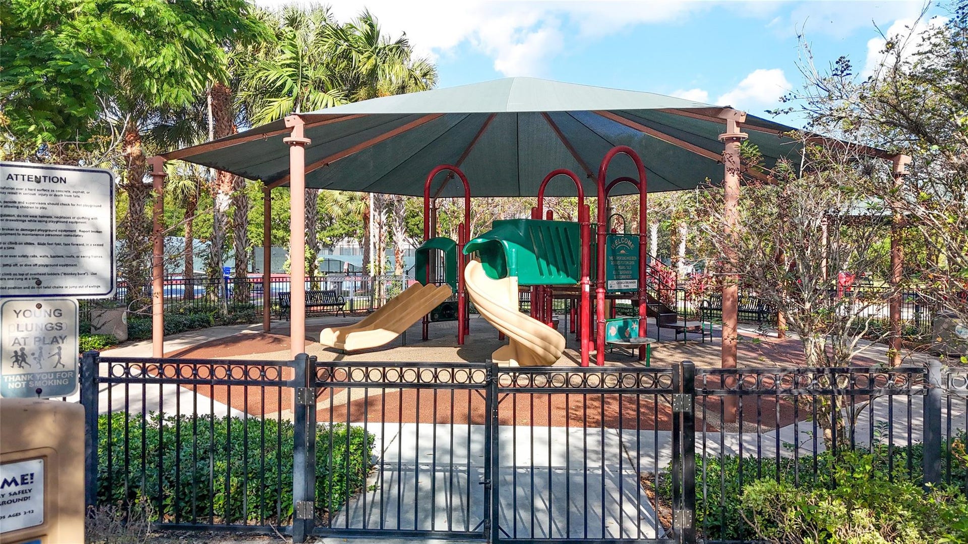 545 Oaks Lane, #410, Pompano Beach, FL 33069 Child Playground