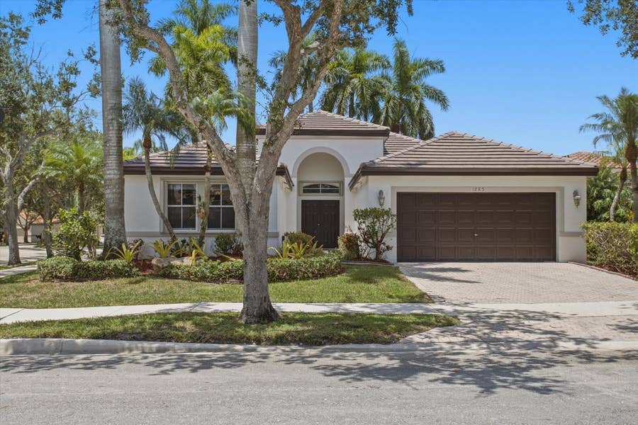 Property photo for 1285 WINDSOR Lane, Weston, FL