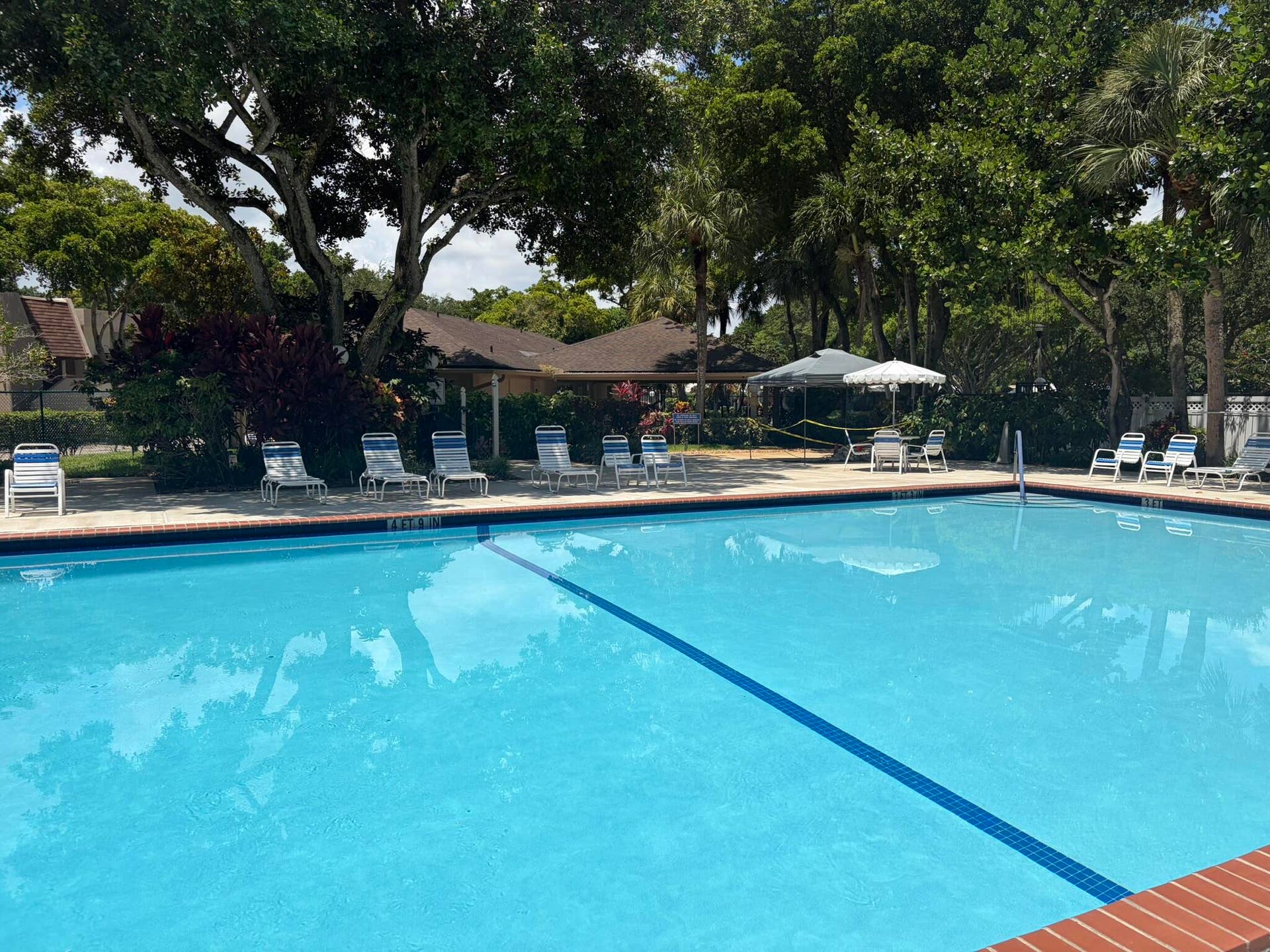 1of2 Rec areas exclusive to Oaks Clubhouse Dr.