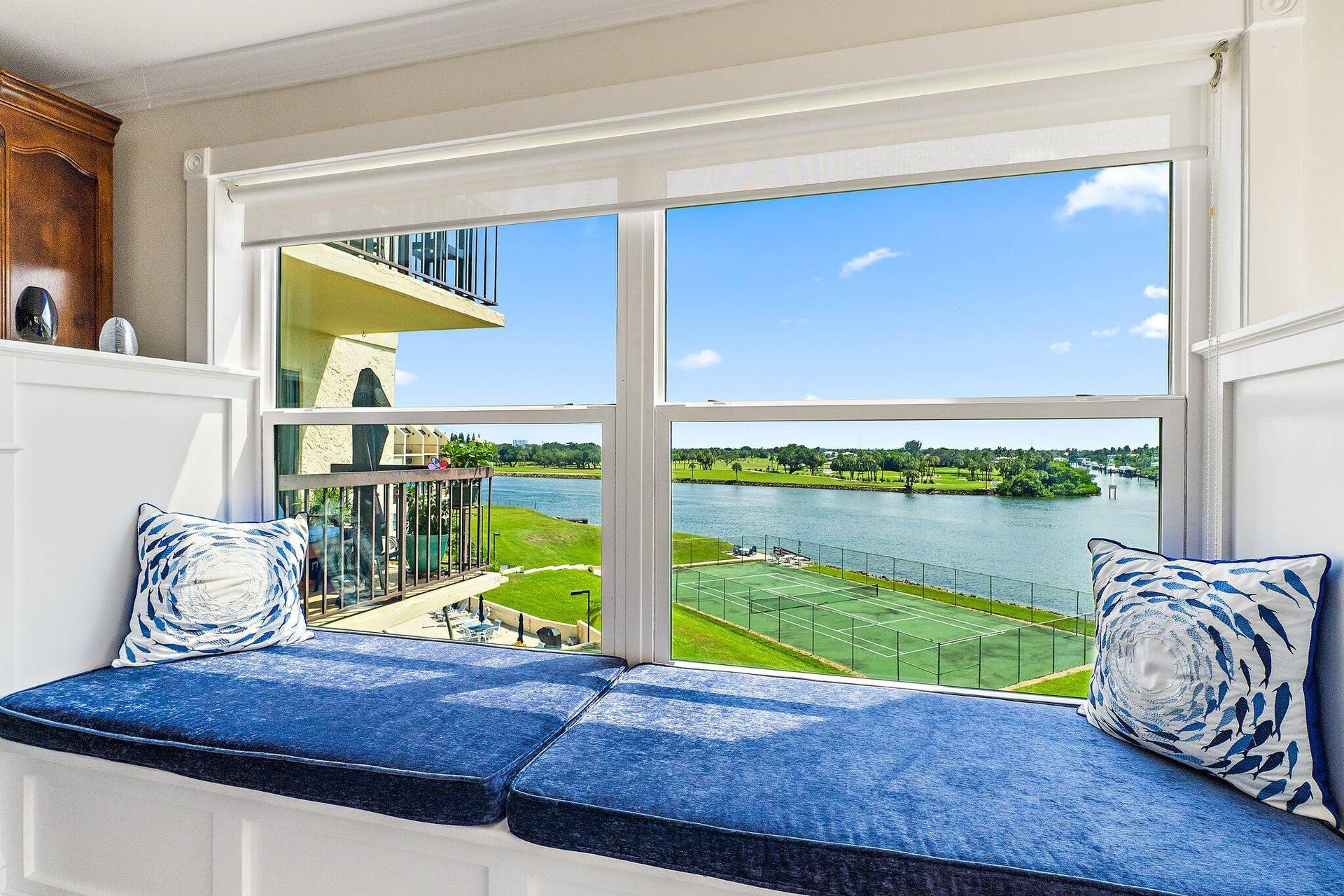 374 Golfview Road, #405, North Palm Beach, FL 33408 View to ICW from Great Room