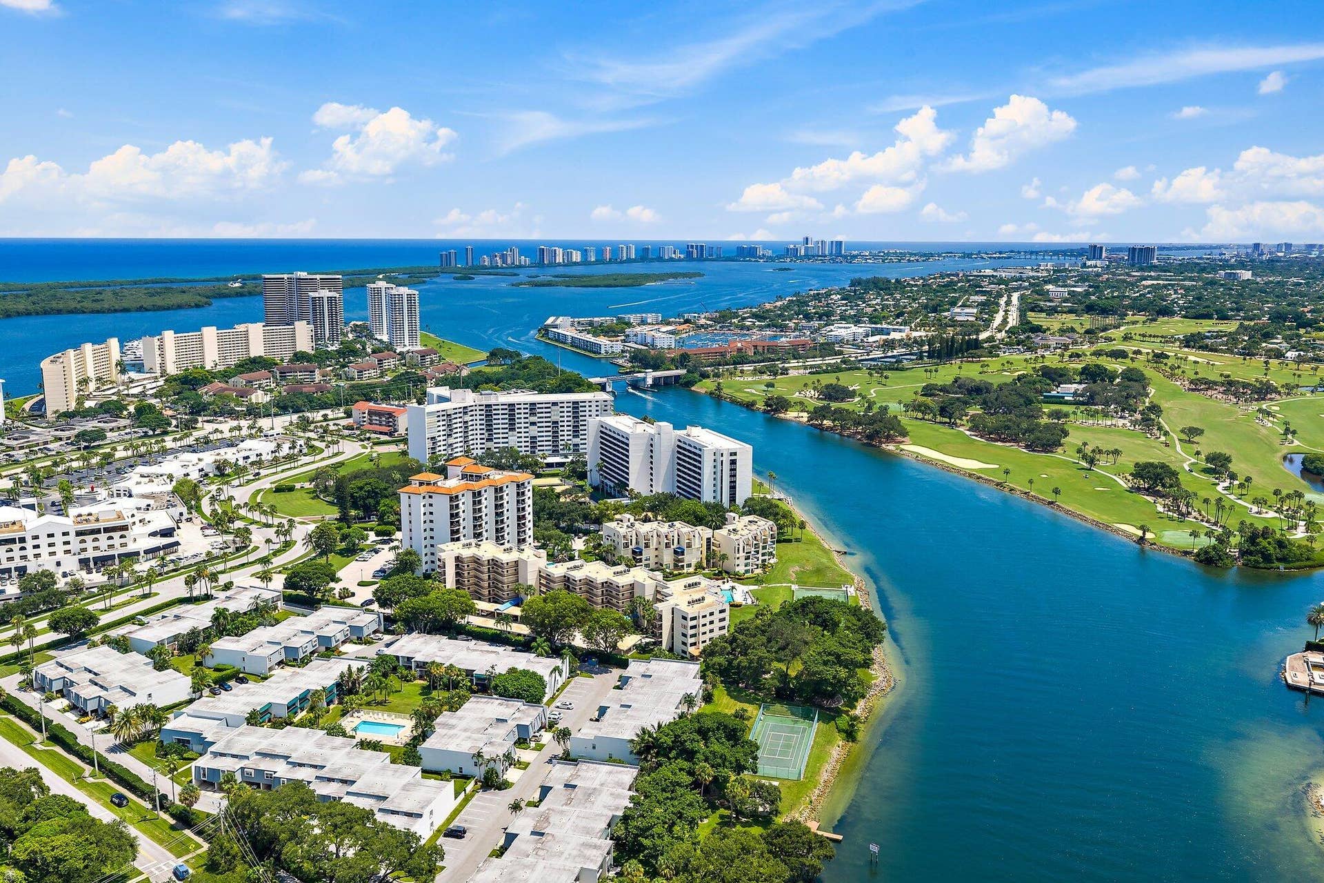 374 Golfview Road, #405, North Palm Beach, FL 33408 Aerial