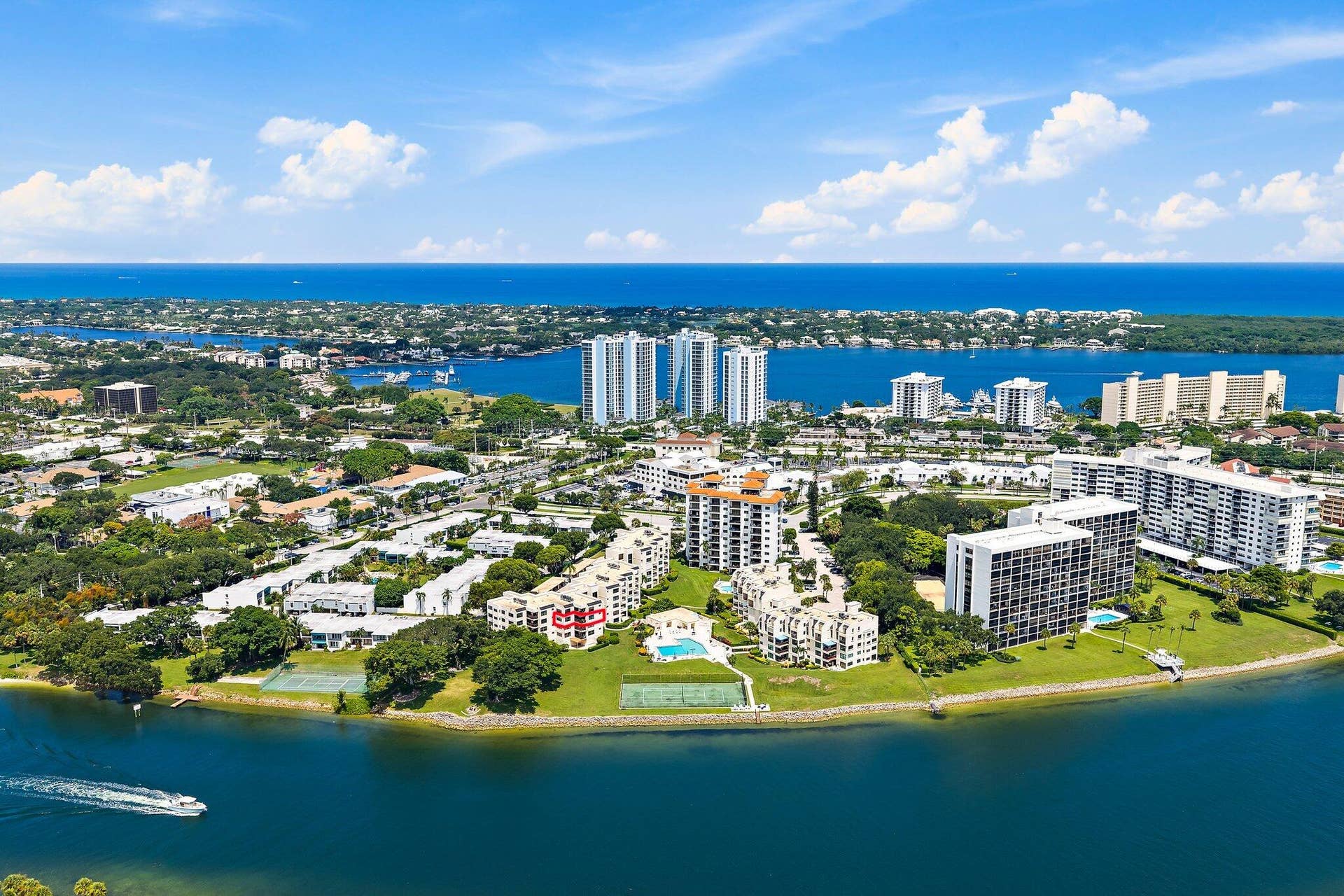 374 Golfview Road, #405, North Palm Beach, FL 33408 Aerial