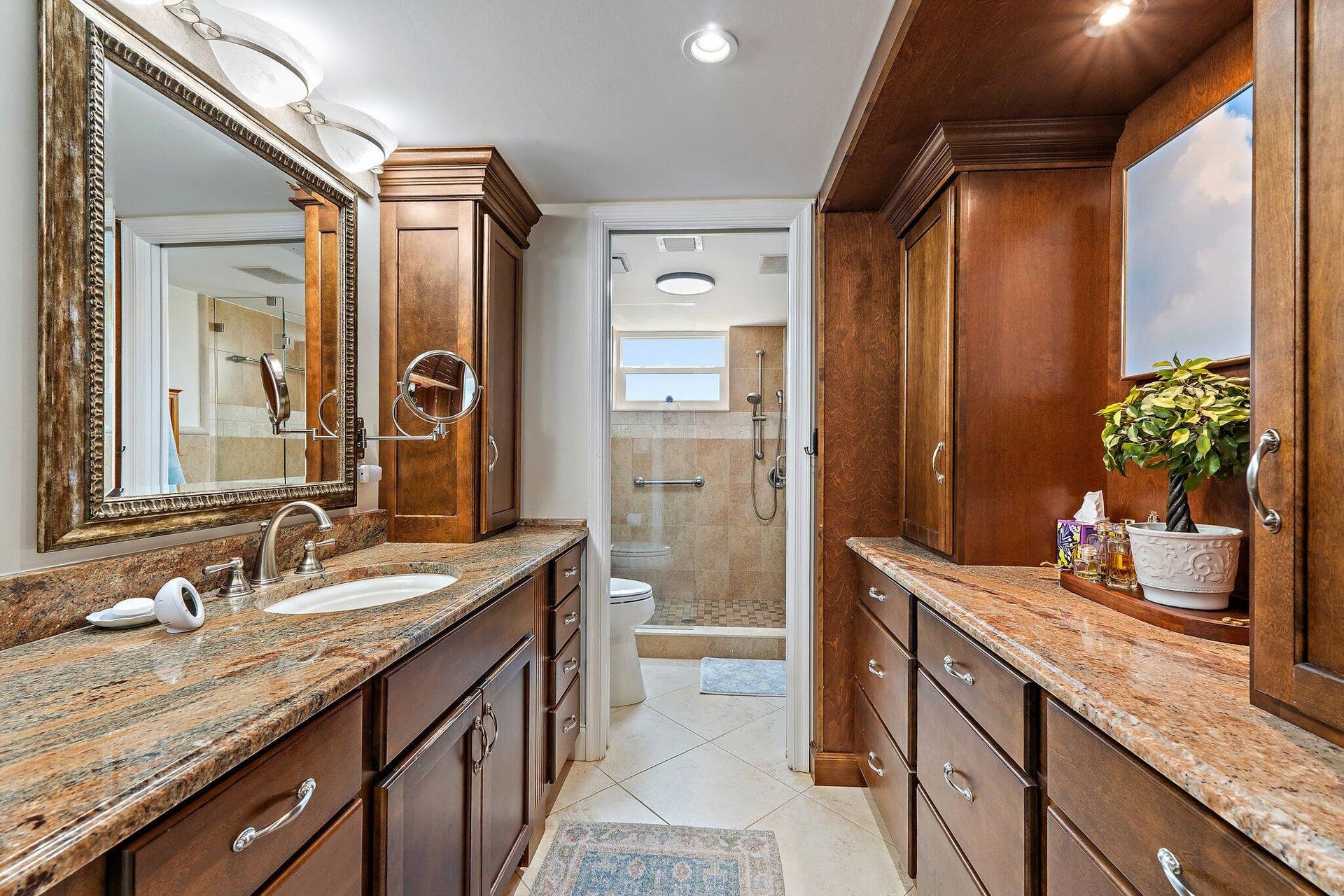 374 Golfview Road, #405, North Palm Beach, FL 33408 Primary Bath