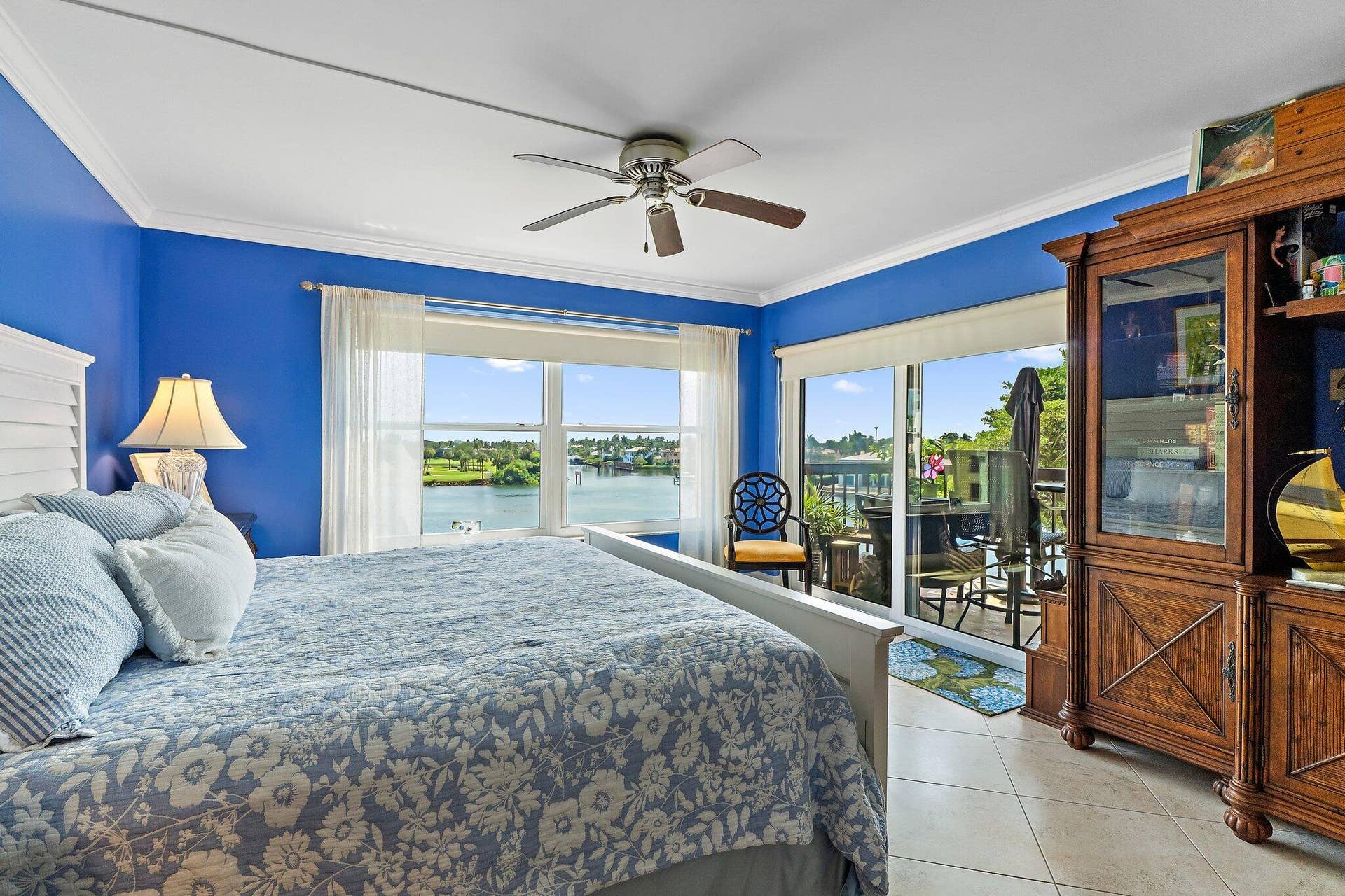 374 Golfview Road, #405, North Palm Beach, FL 33408 Primary Bedroom