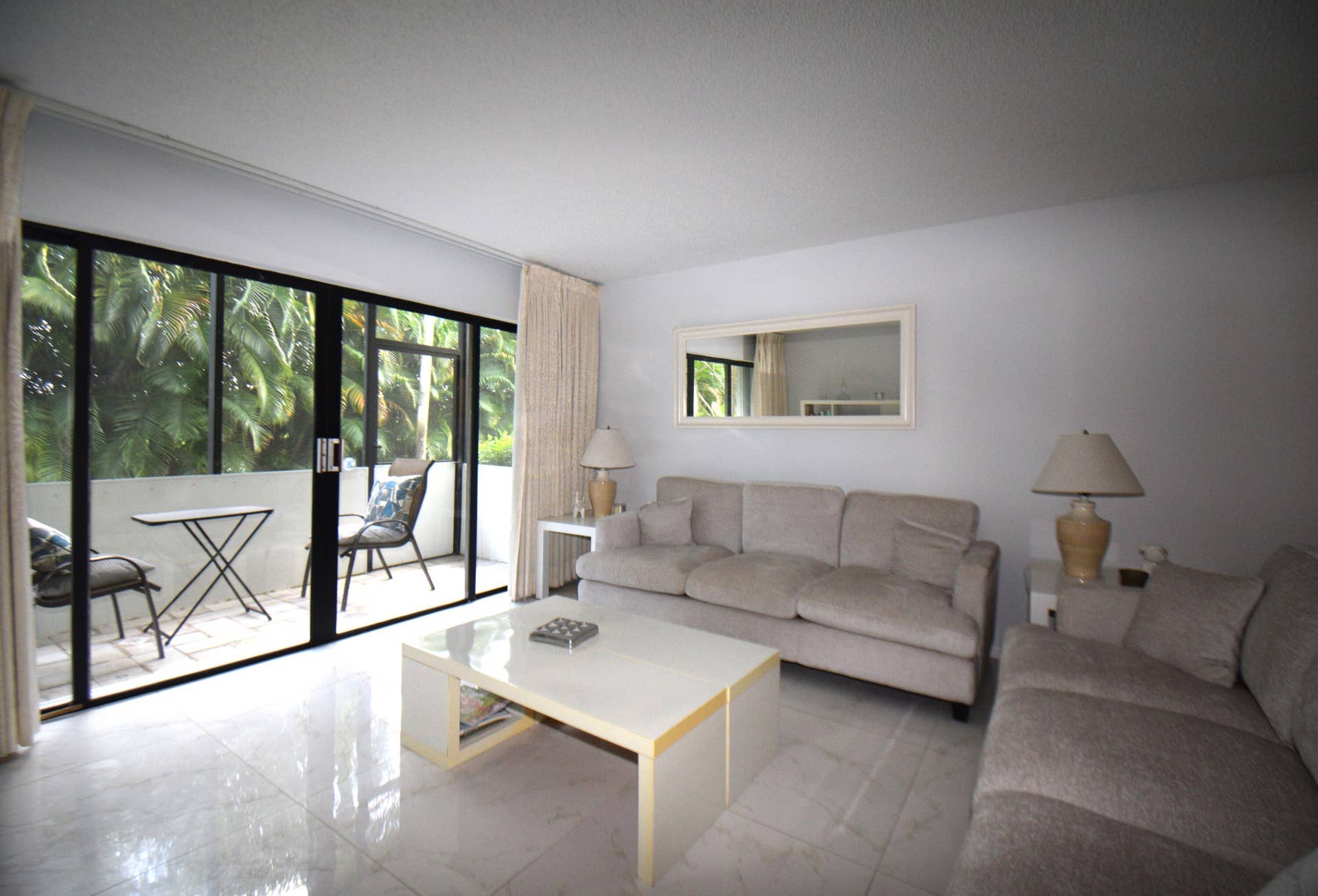 2550 PRESIDENTIAL Way, #106, West Palm Beach, FL 33401 relax