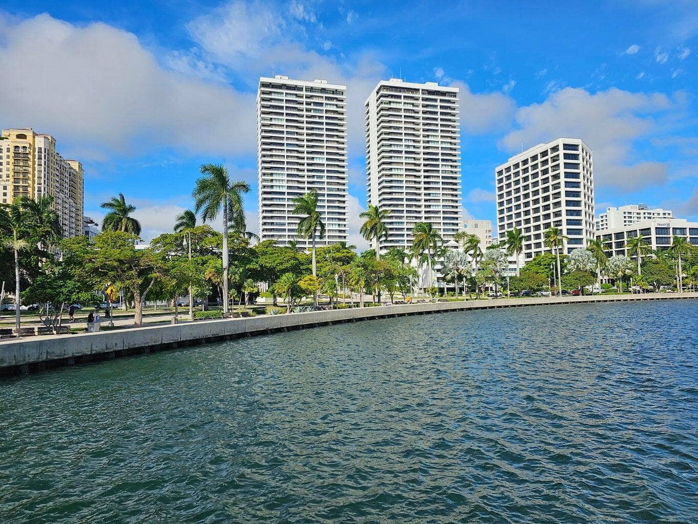 2550 PRESIDENTIAL Way, #106, West Palm Beach, FL 33401 WPB