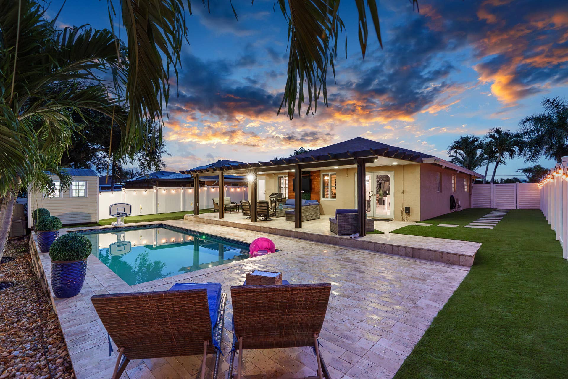 533 NE 1st Avenue, Deerfield Beach, FL 33441 Back Yard Twilight View