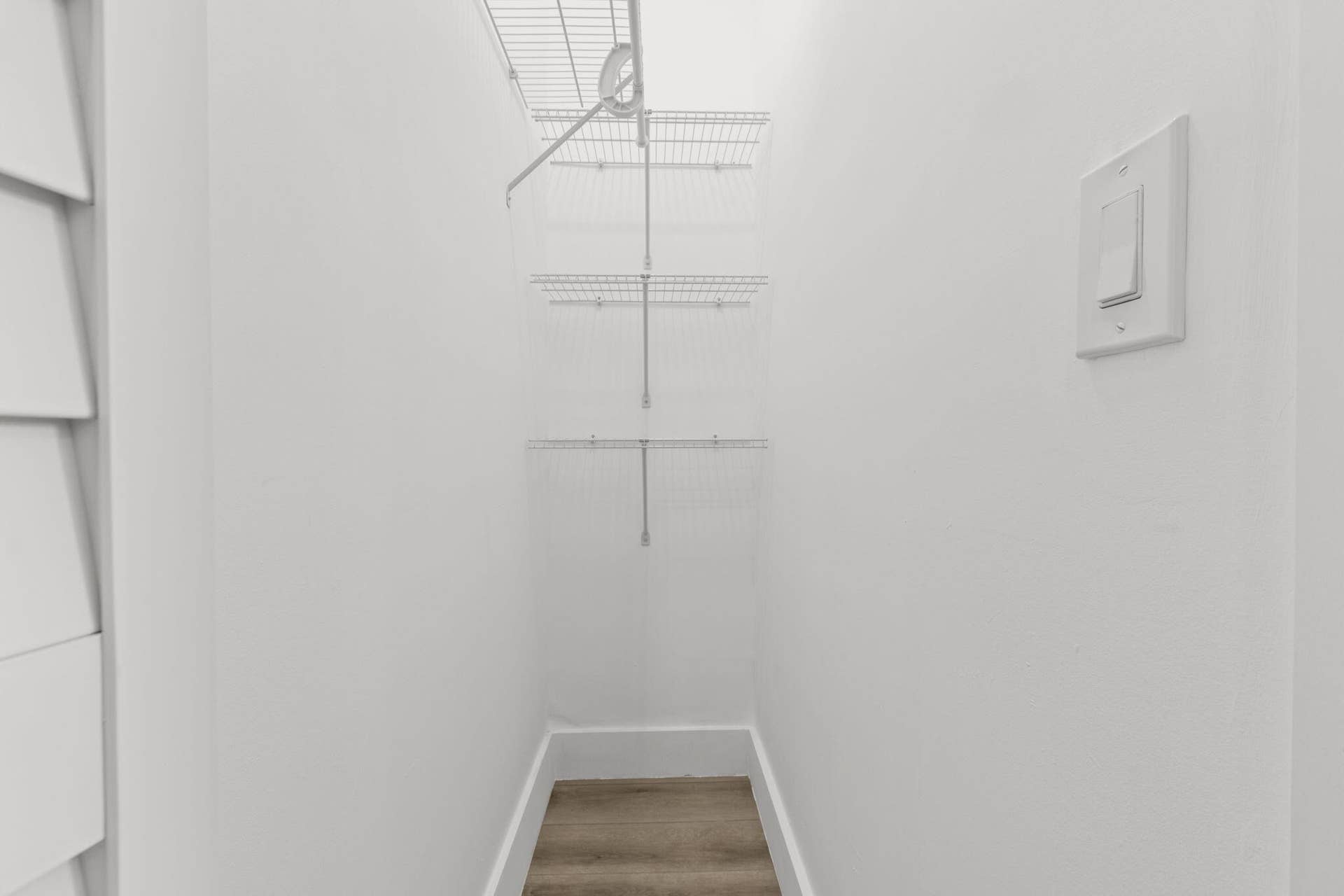 533 NE 1st Avenue, Deerfield Beach, FL 33441 Suite Walk-in Closet