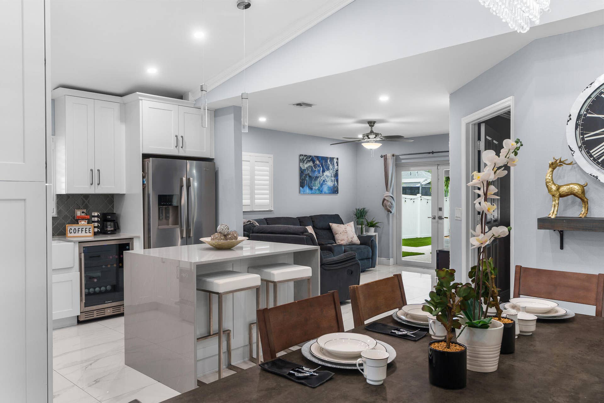 533 NE 1st Avenue, Deerfield Beach, FL 33441 Dining Room
