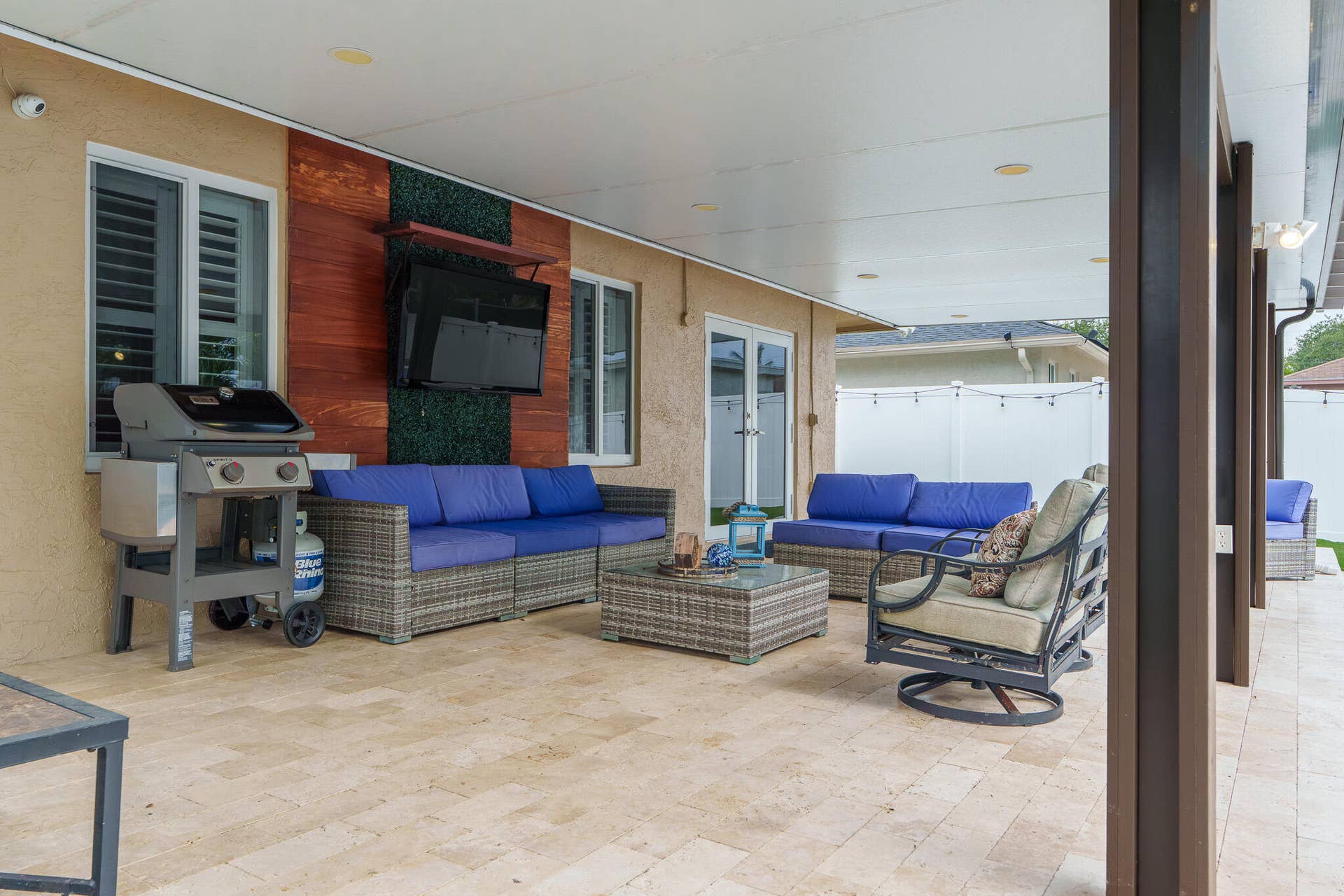 533 NE 1st Avenue, Deerfield Beach, FL 33441 Covered Patio