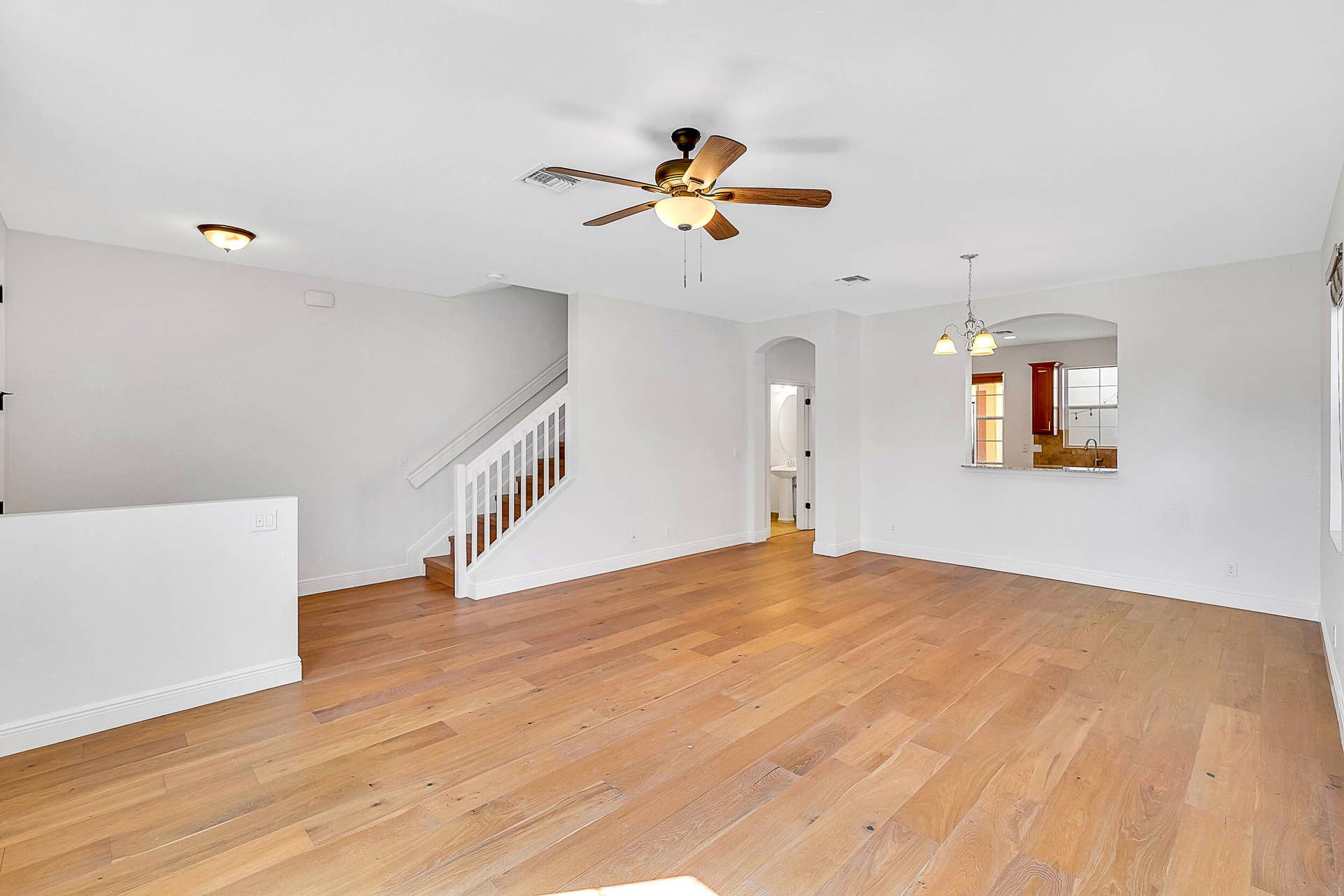 Large Living Room/Dining Room