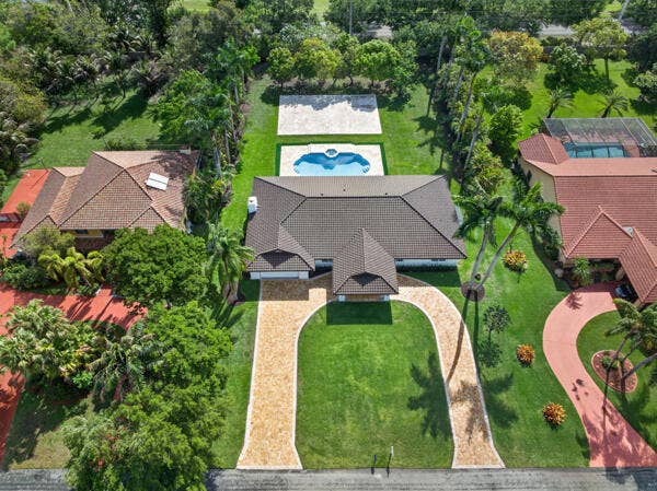 Property photo for 5510 W CASTLEGATE Avenue, Davie, FL