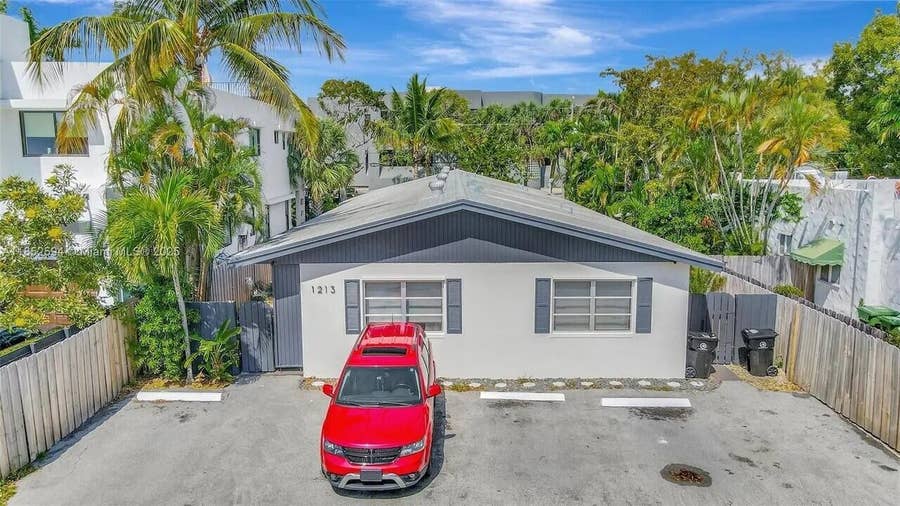 Property photo for 1213 SE 1st Street, #1, Fort Lauderdale, FL