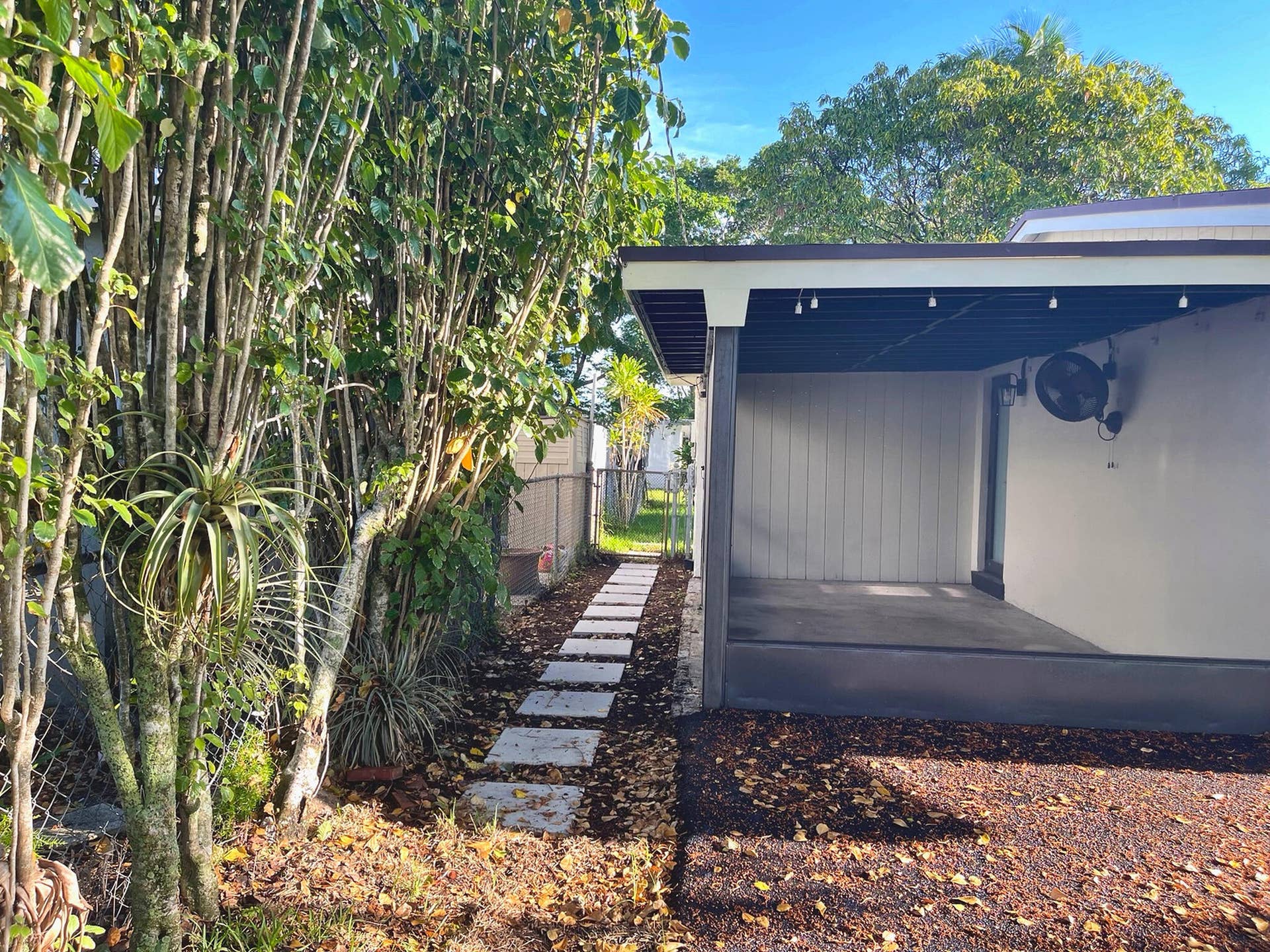 4329 SW 49TH Court, Dania Beach, FL 33314 09_Covered_Outdoor_Area