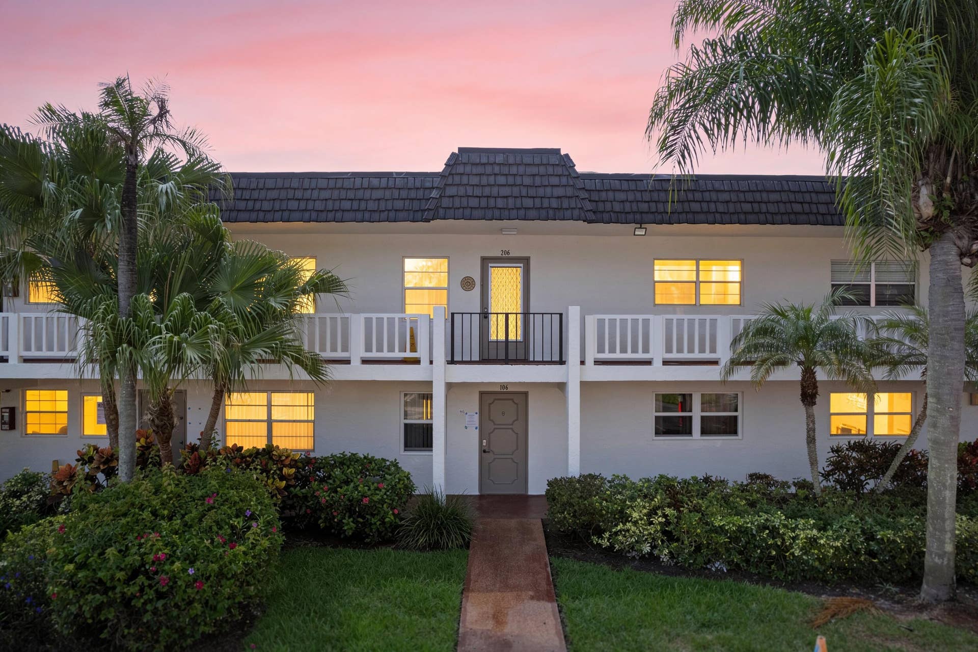 6 ABBEY Lane, #206, Delray Beach, FL 33446 Twilight