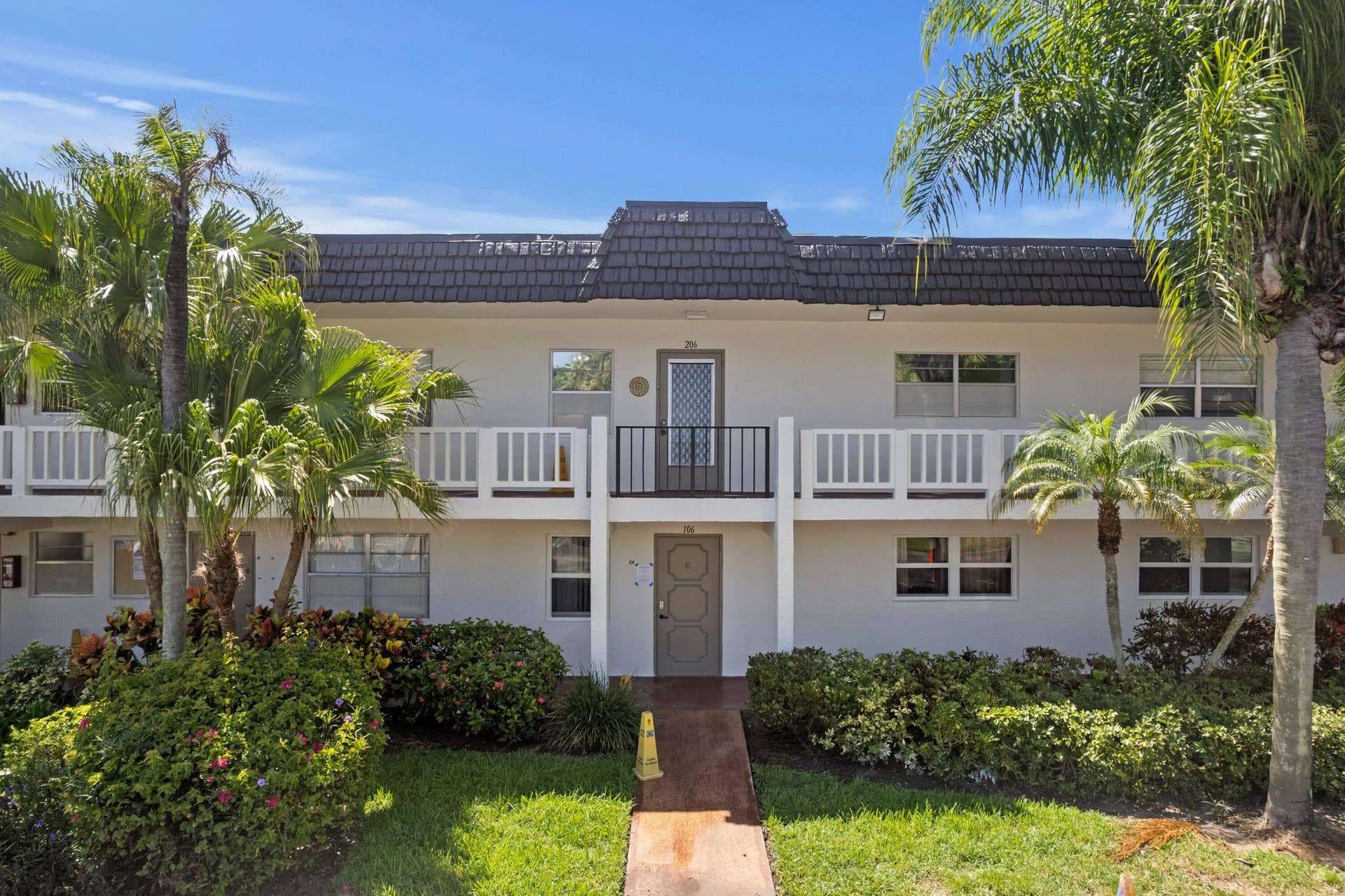 6 ABBEY Lane, #206, Delray Beach, FL 33446 Exterior
