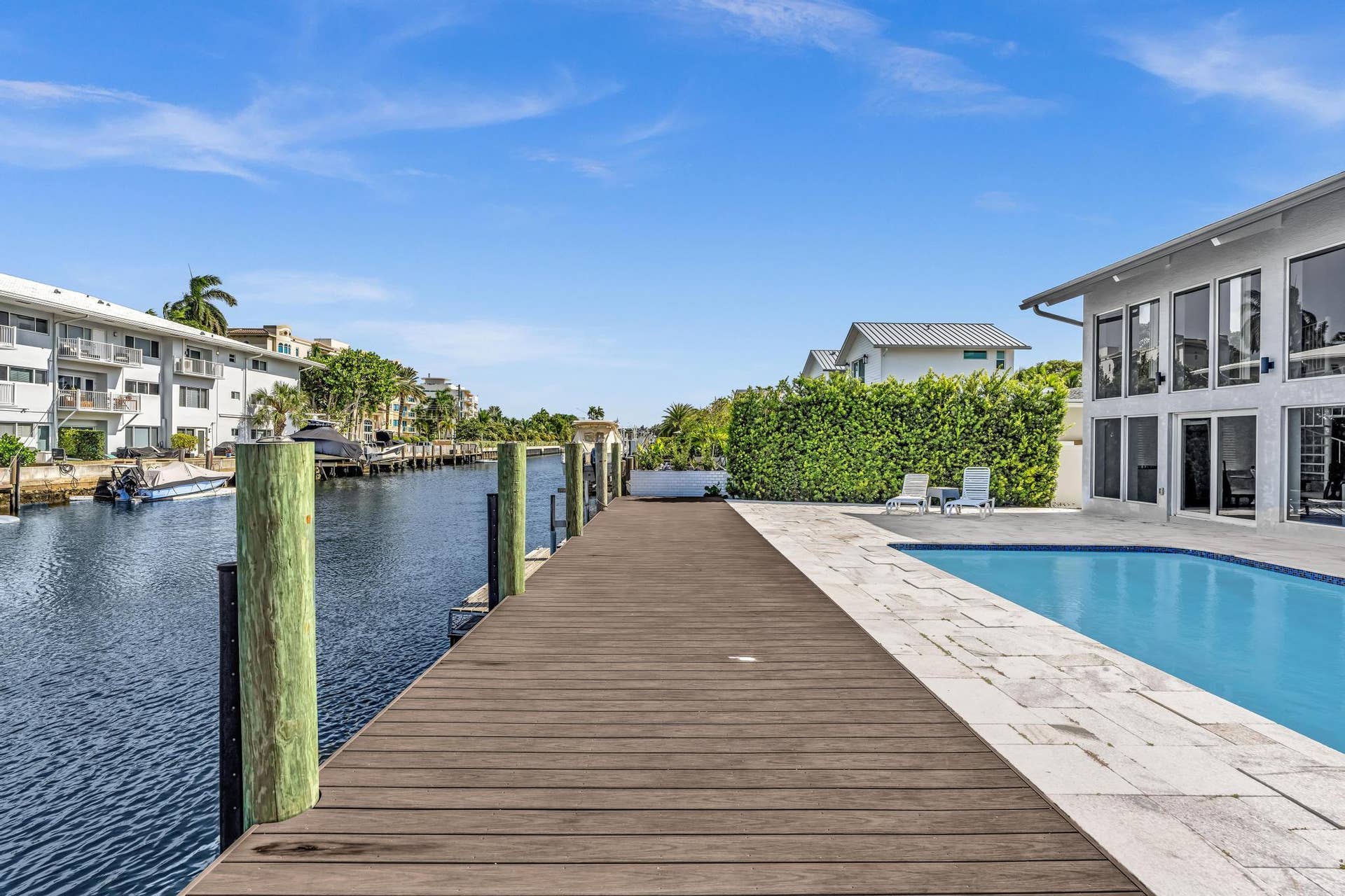 600 N VICTORIA Terrace, Fort Lauderdale, FL 33304 56 foot dock with 5 foot setbacks on both sides.