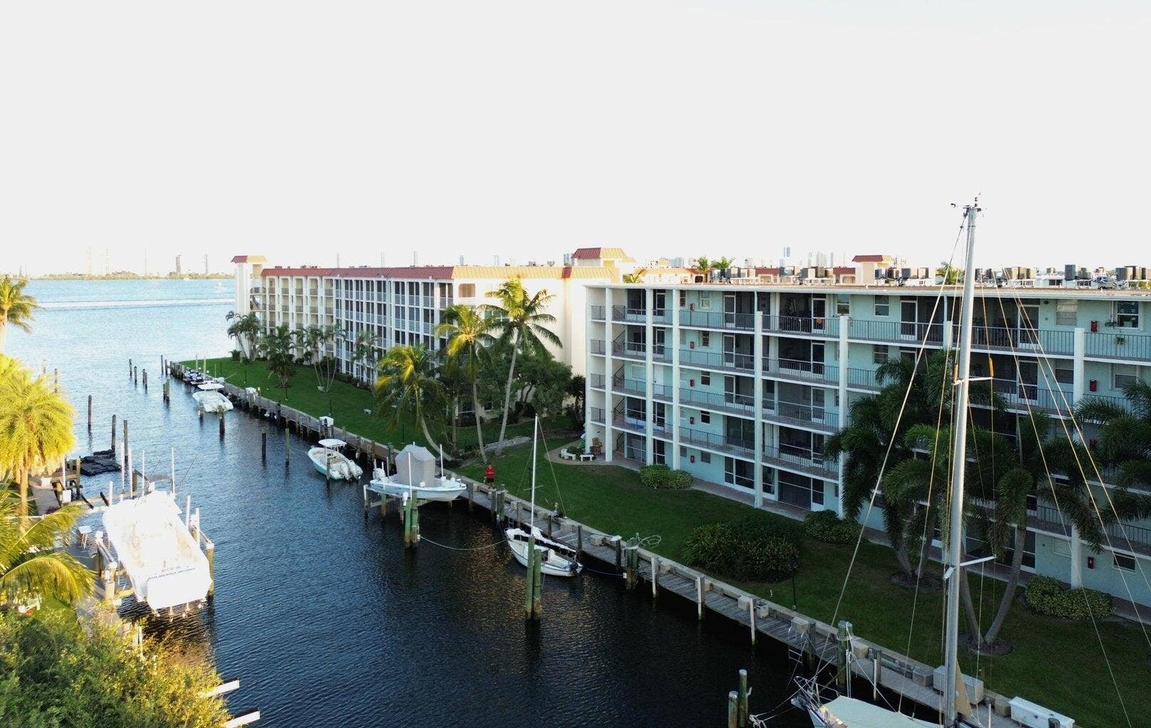 109 PARADISE HARBOUR Boulevard, #414, North Palm Beach, FL 33408 1
